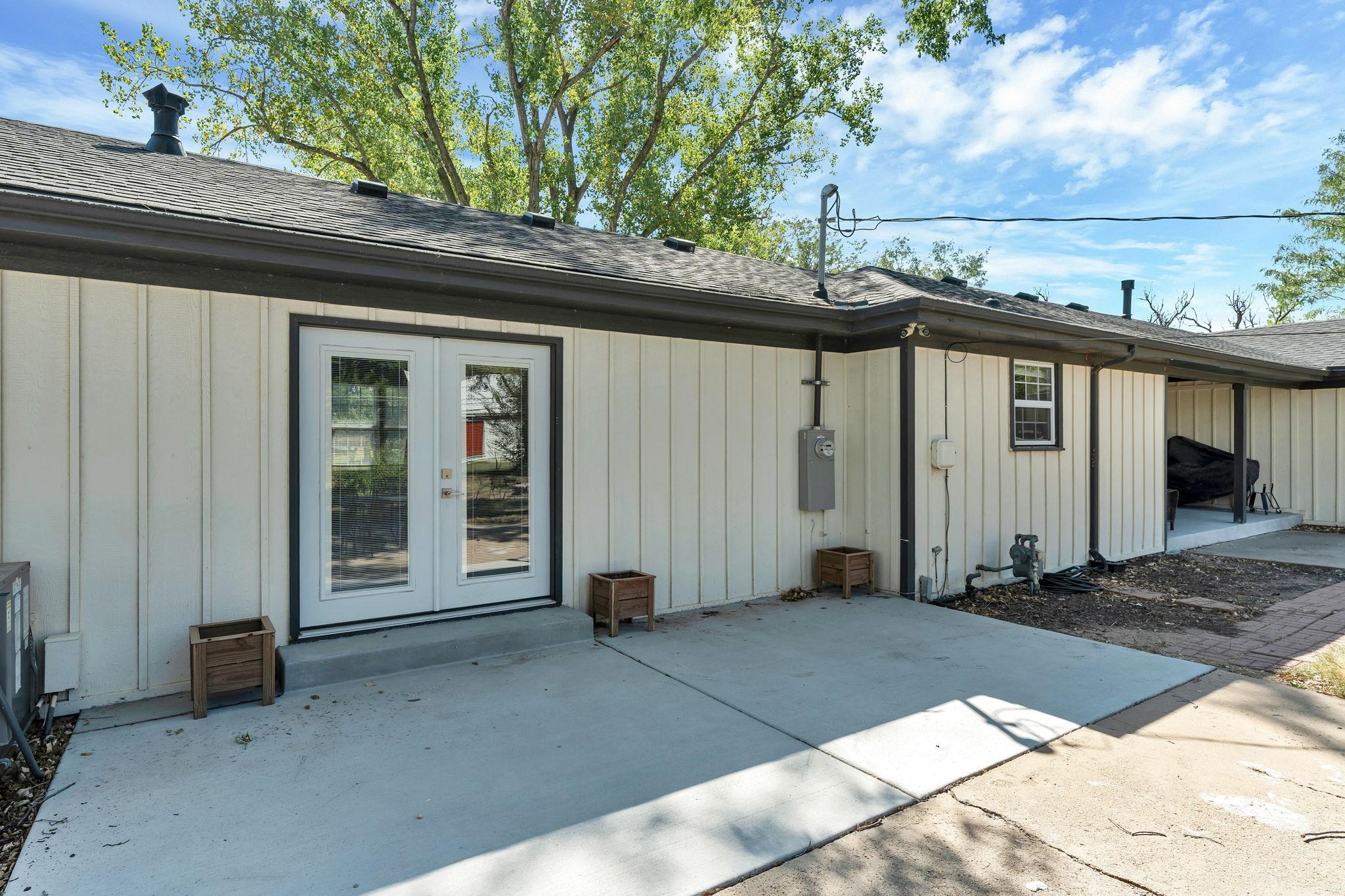 4051 N Harding Property Photo 32