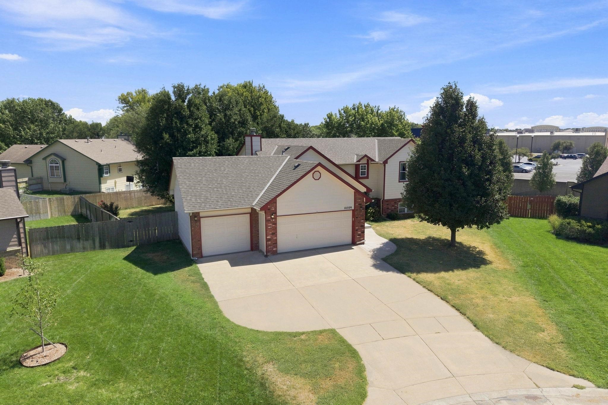 10309 W Sterling Property Photo 2