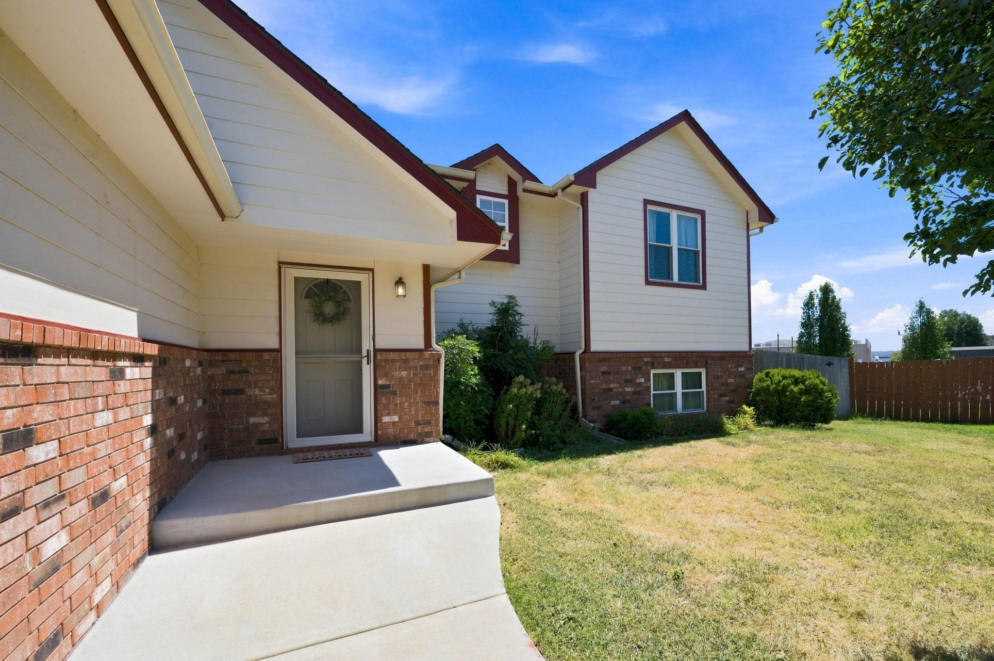 10309 W Sterling Property Photo 3