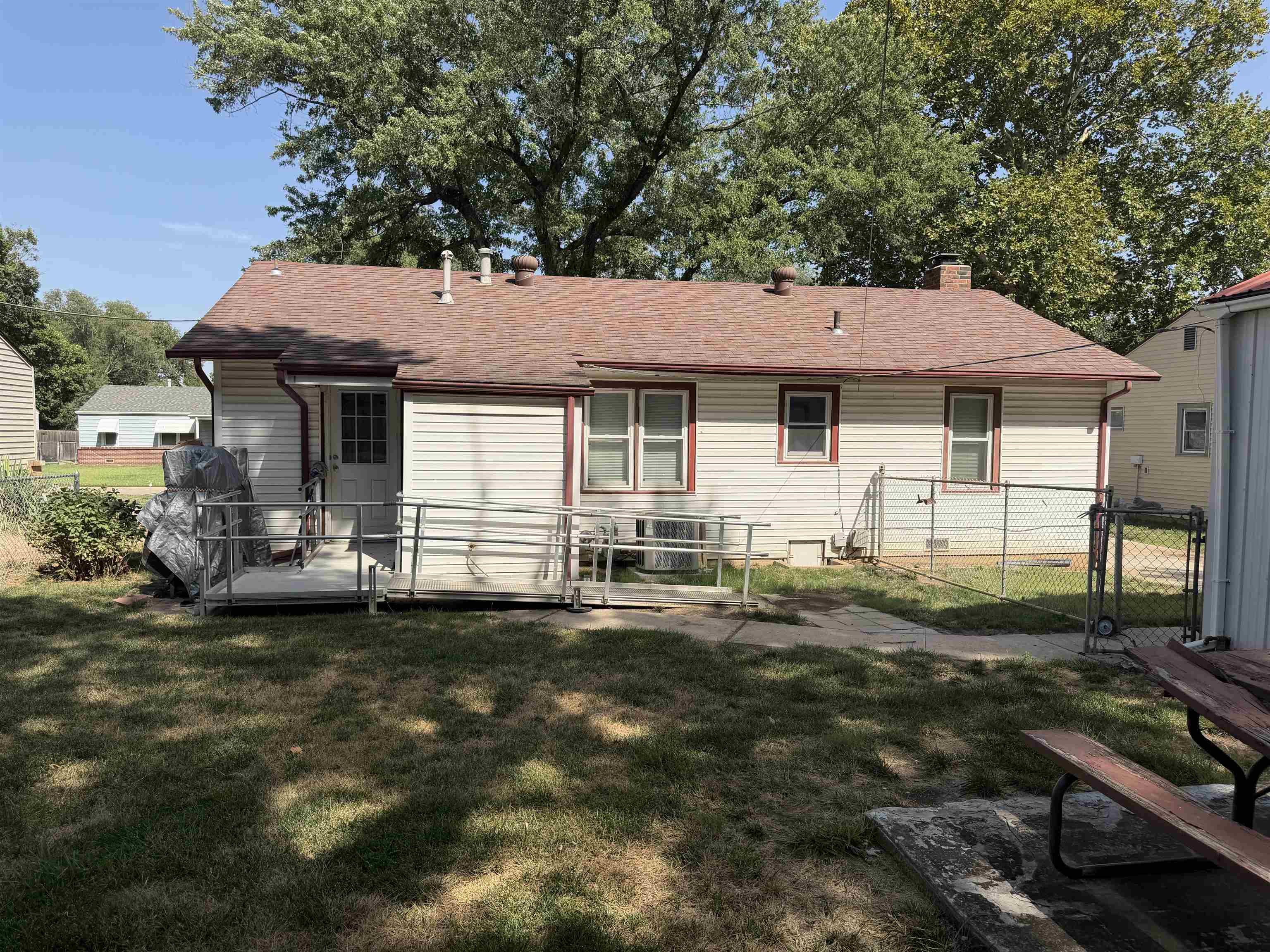 833 N Kokomo Property Photo 5
