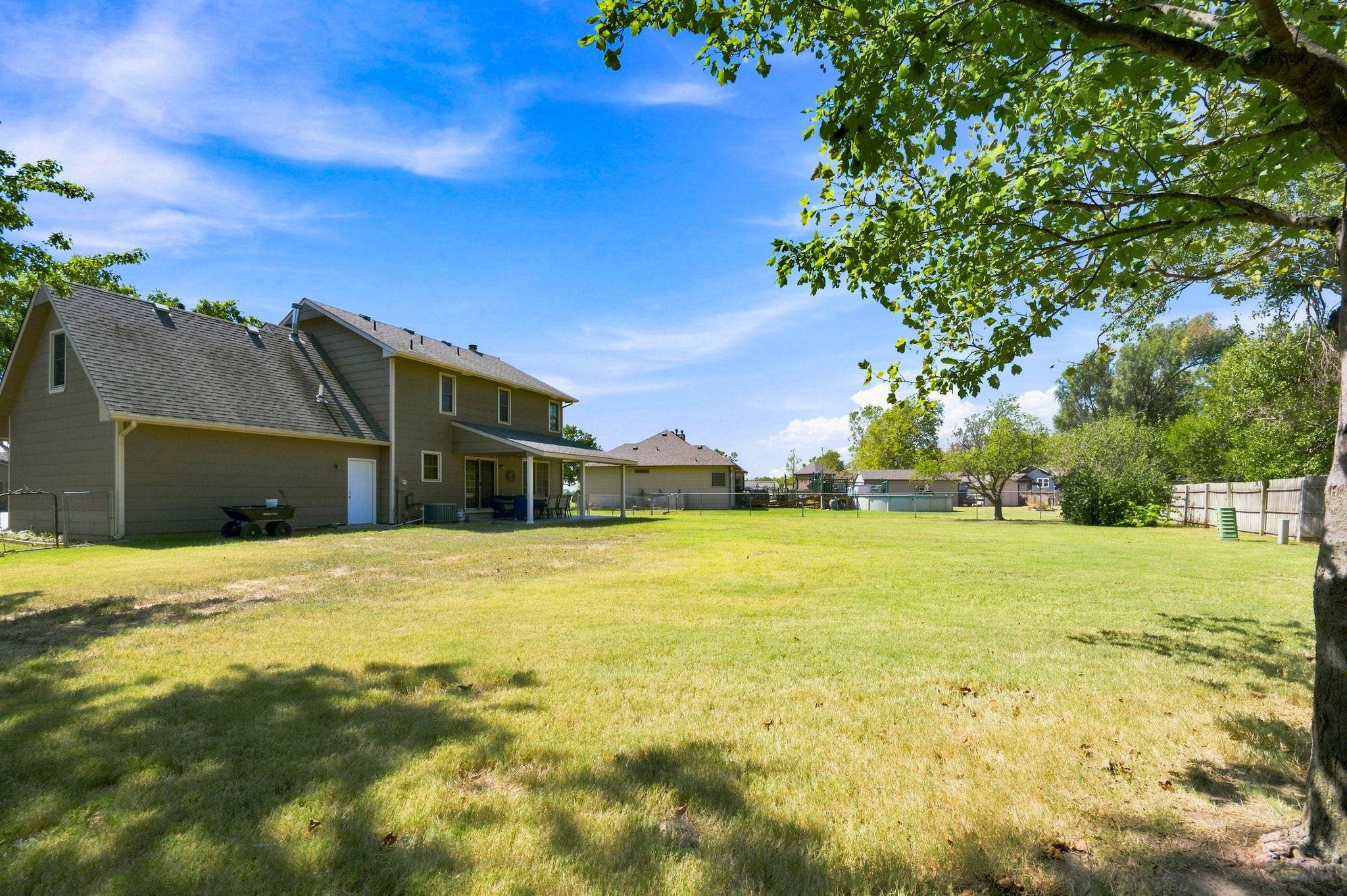 224 W Swanee Dr Property Photo 28