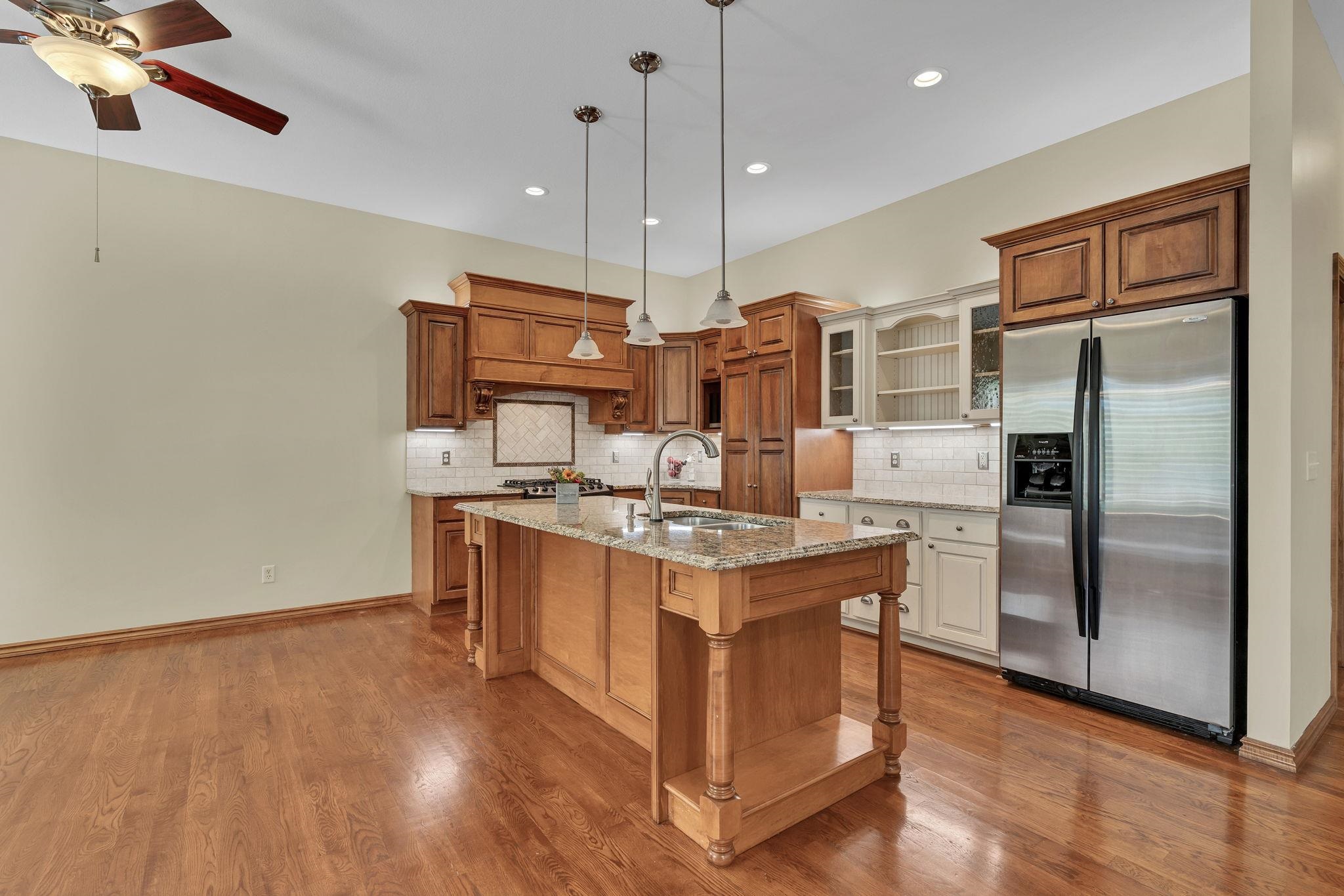 2405 N Peckham Court Property Photo 10
