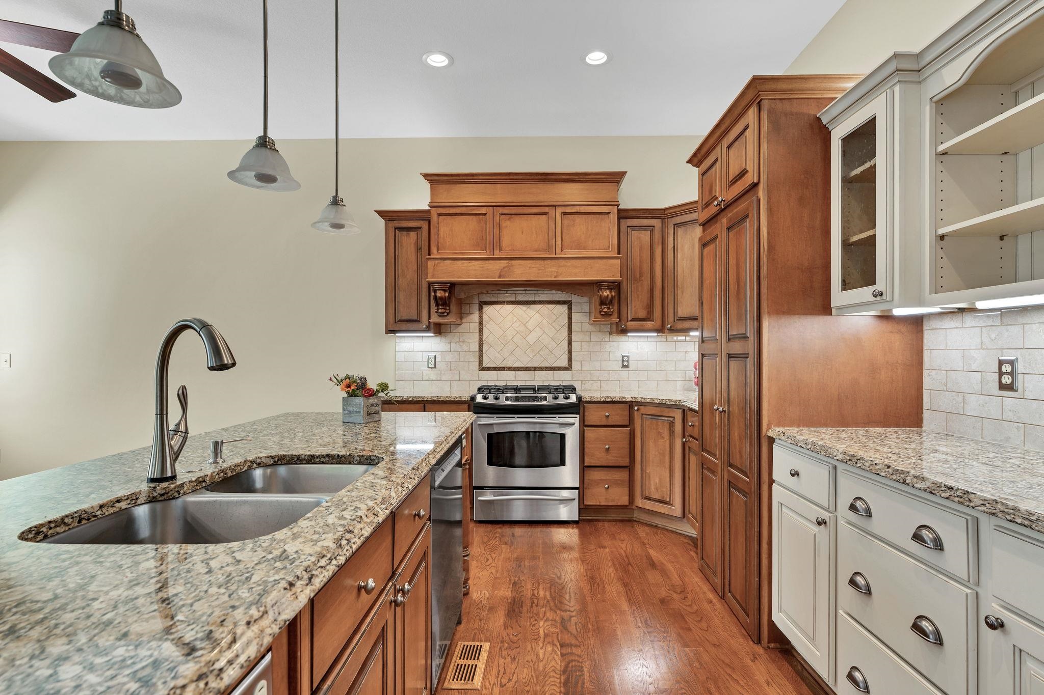 2405 N Peckham Court Property Photo 14