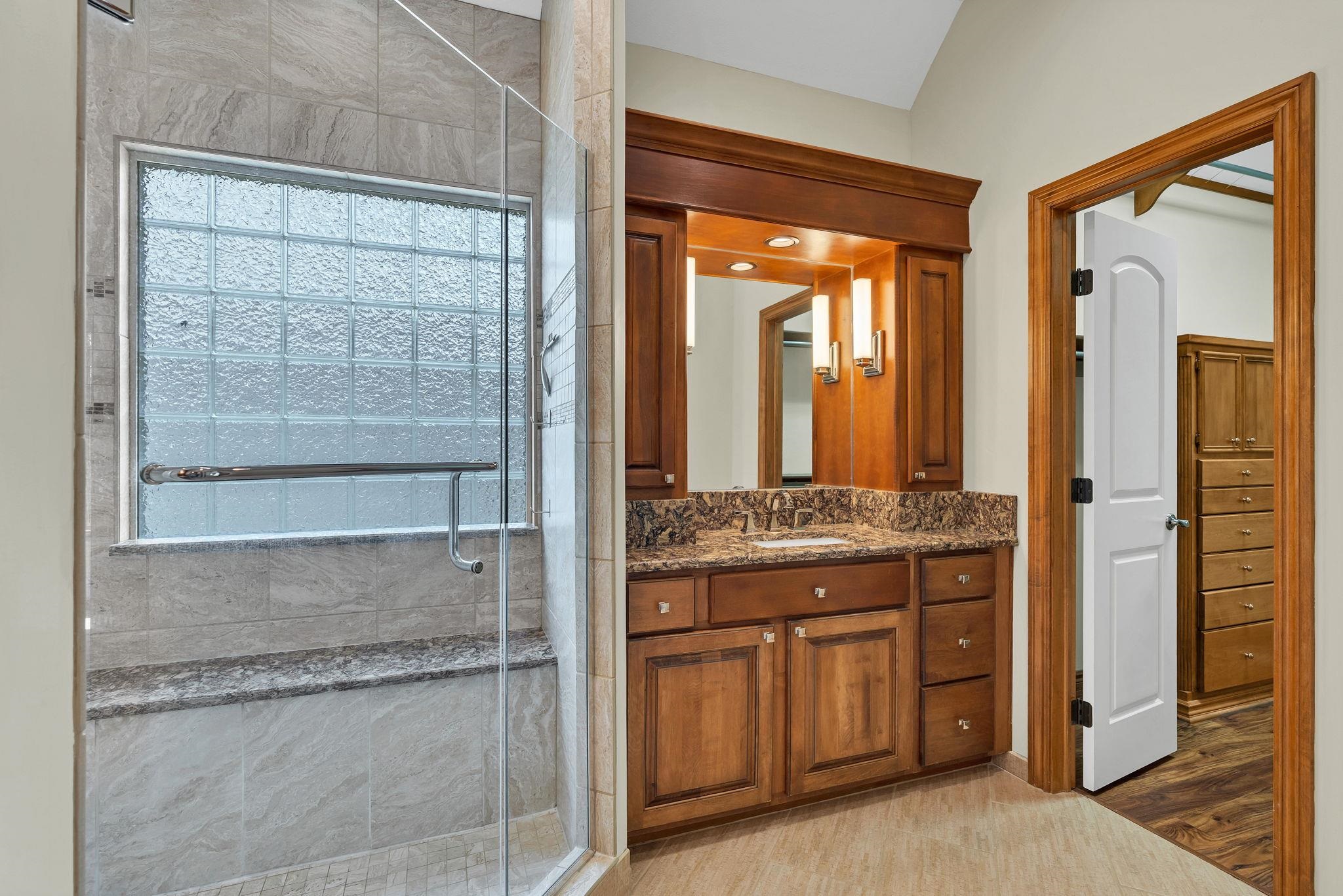 2405 N Peckham Court Property Photo 21