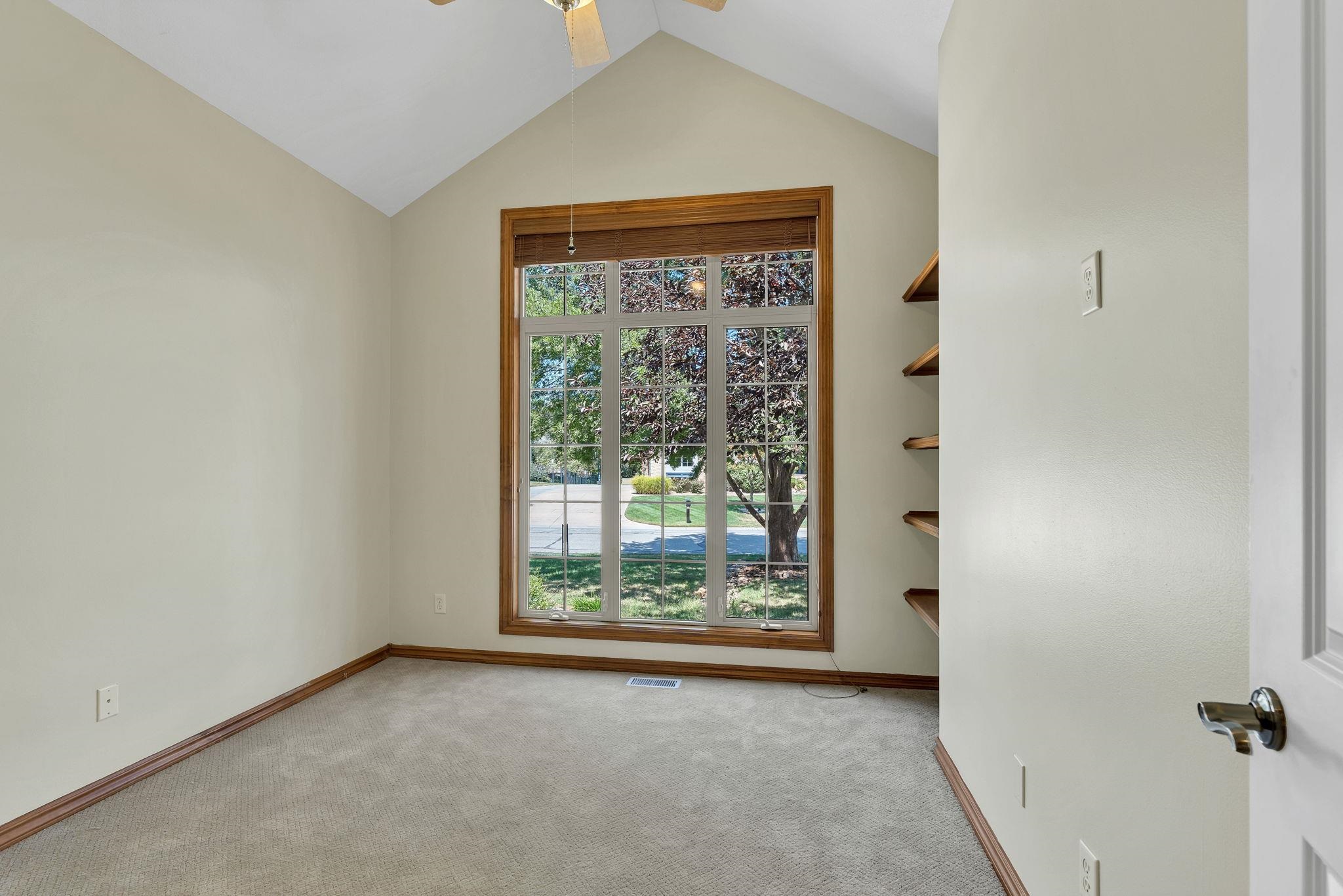 2405 N Peckham Court Property Photo 22