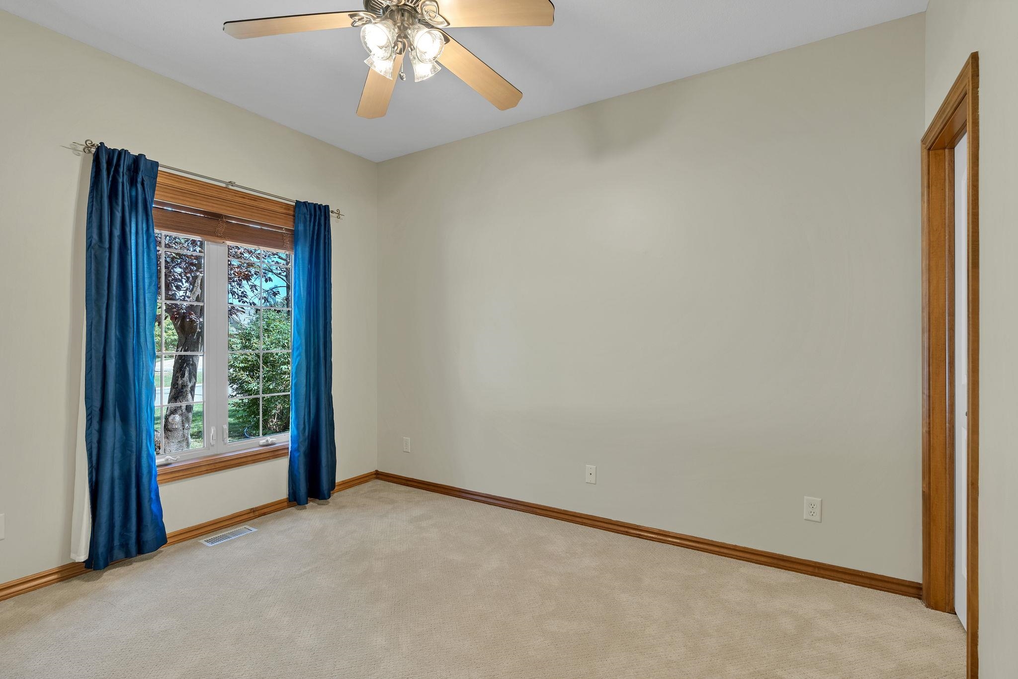 2405 N Peckham Court Property Photo 23