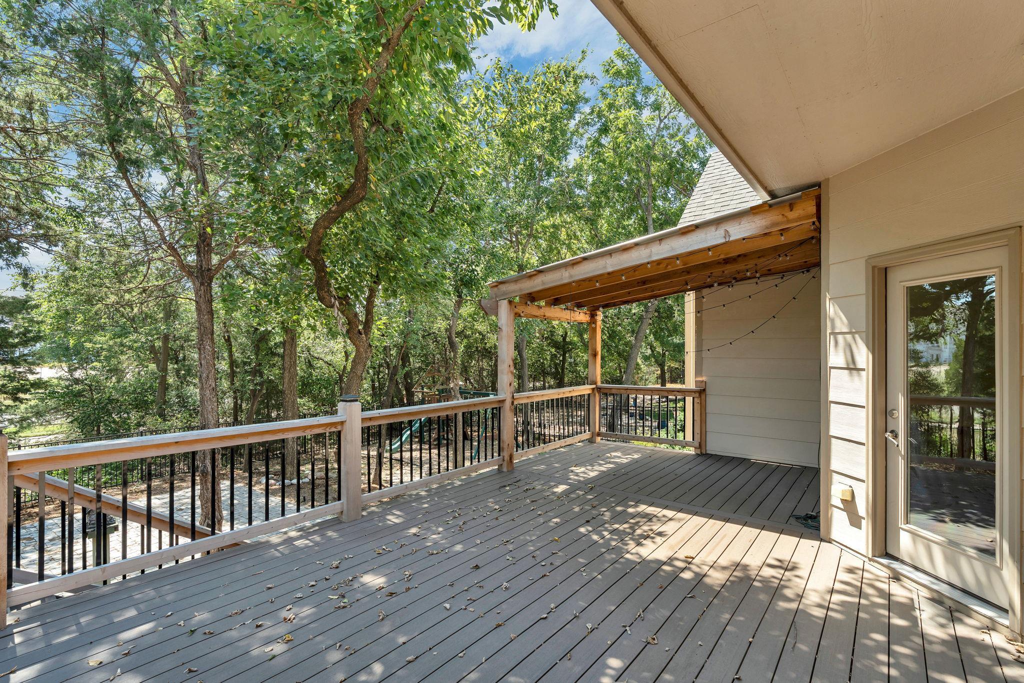 2405 N Peckham Court Property Photo 32