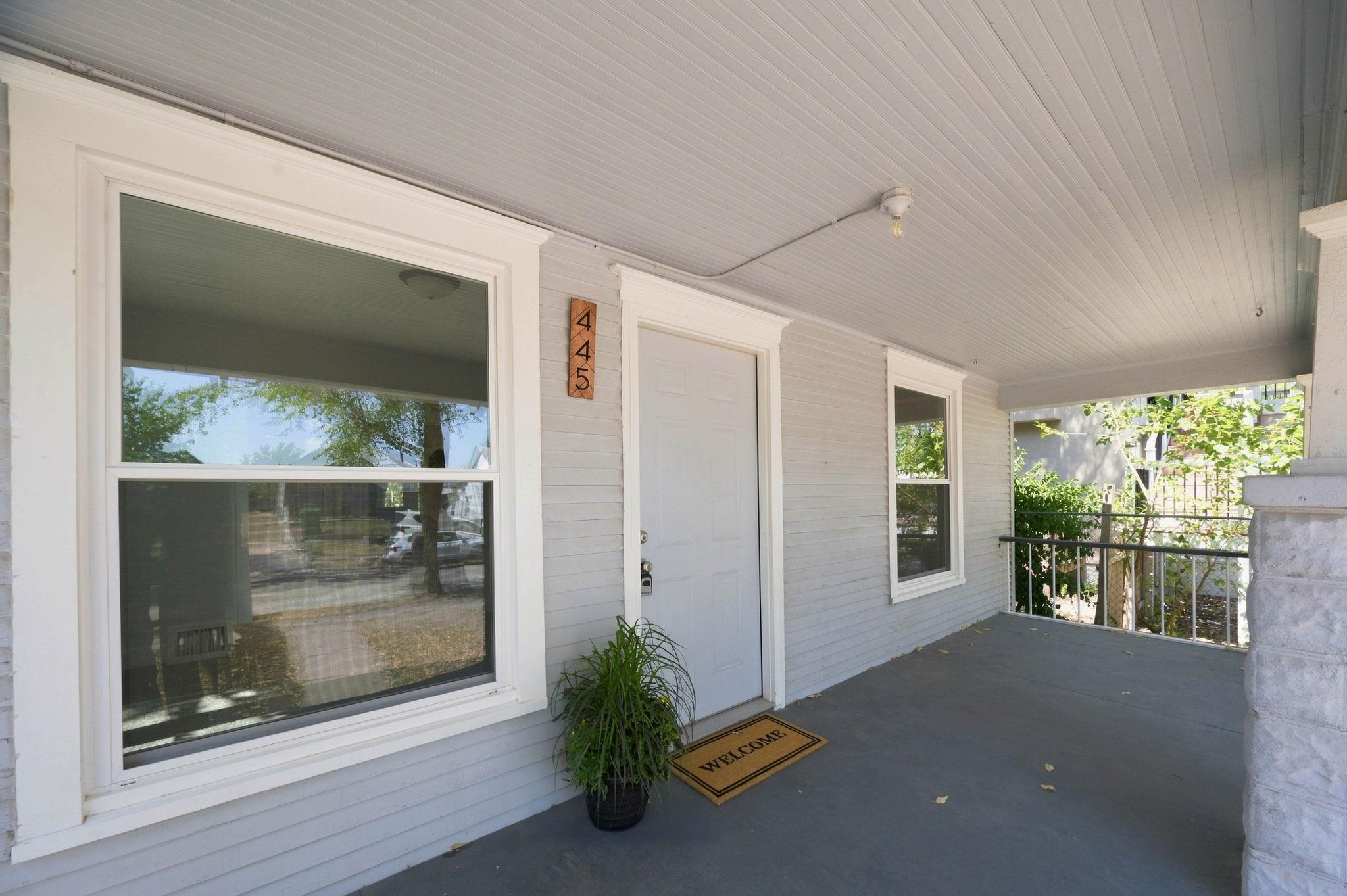 445 N Dodge Property Photo 4