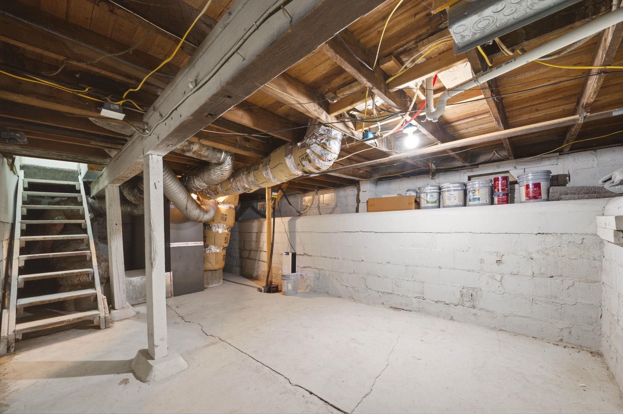 445 N Dodge Property Photo 21