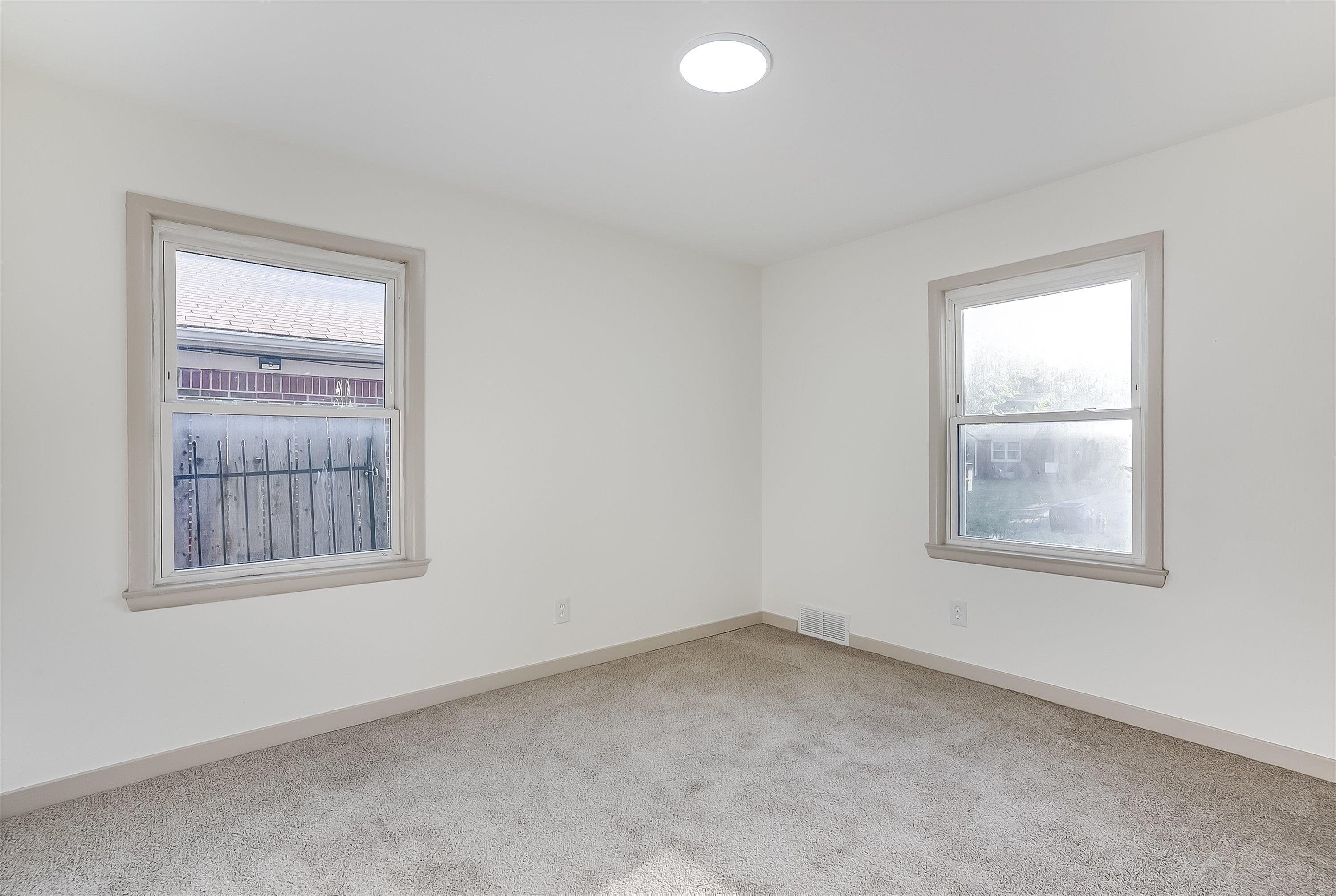 2226 S Belmont St Property Photo 17