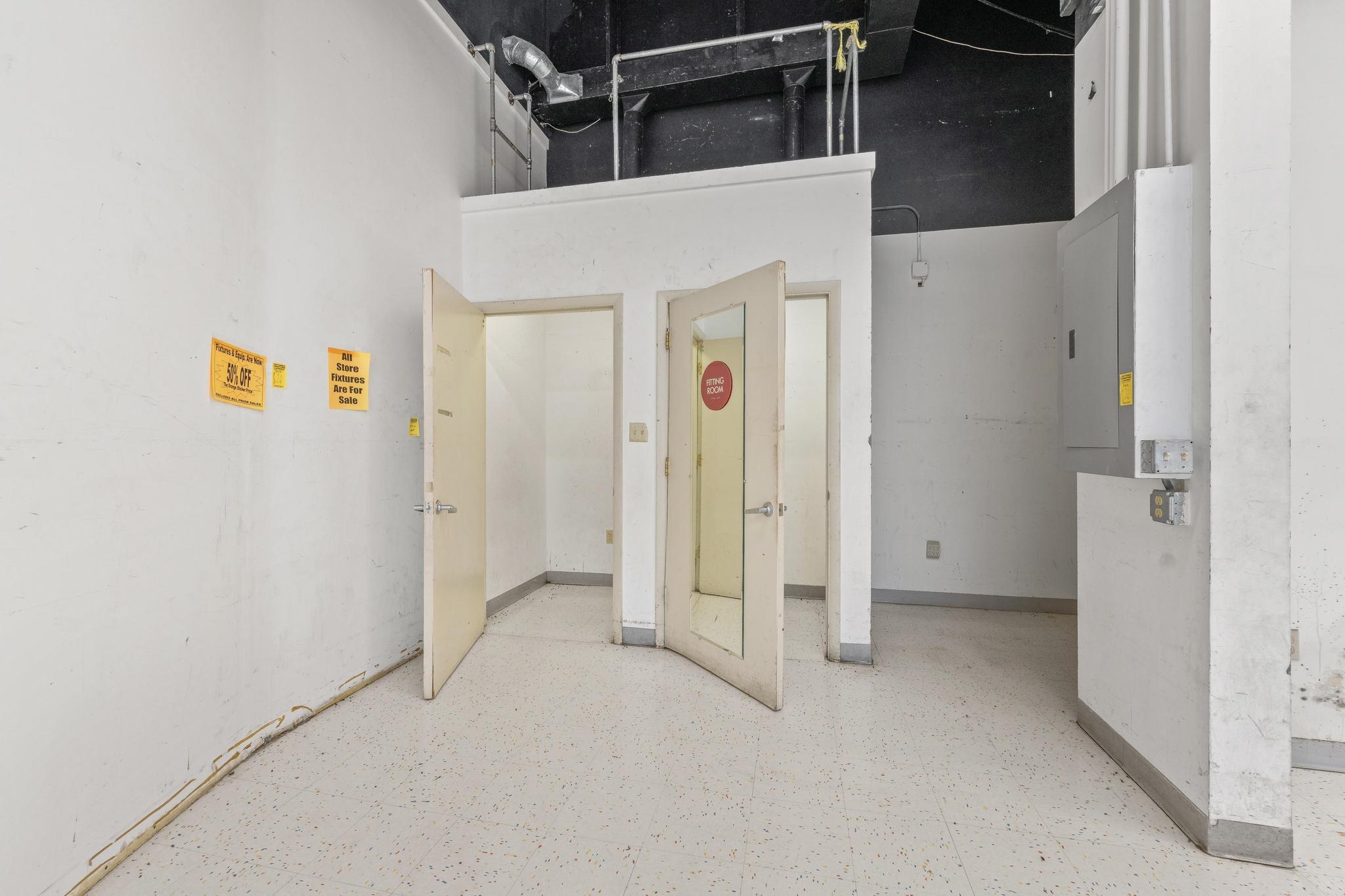 3411 N Rock Rd Property Photo 31