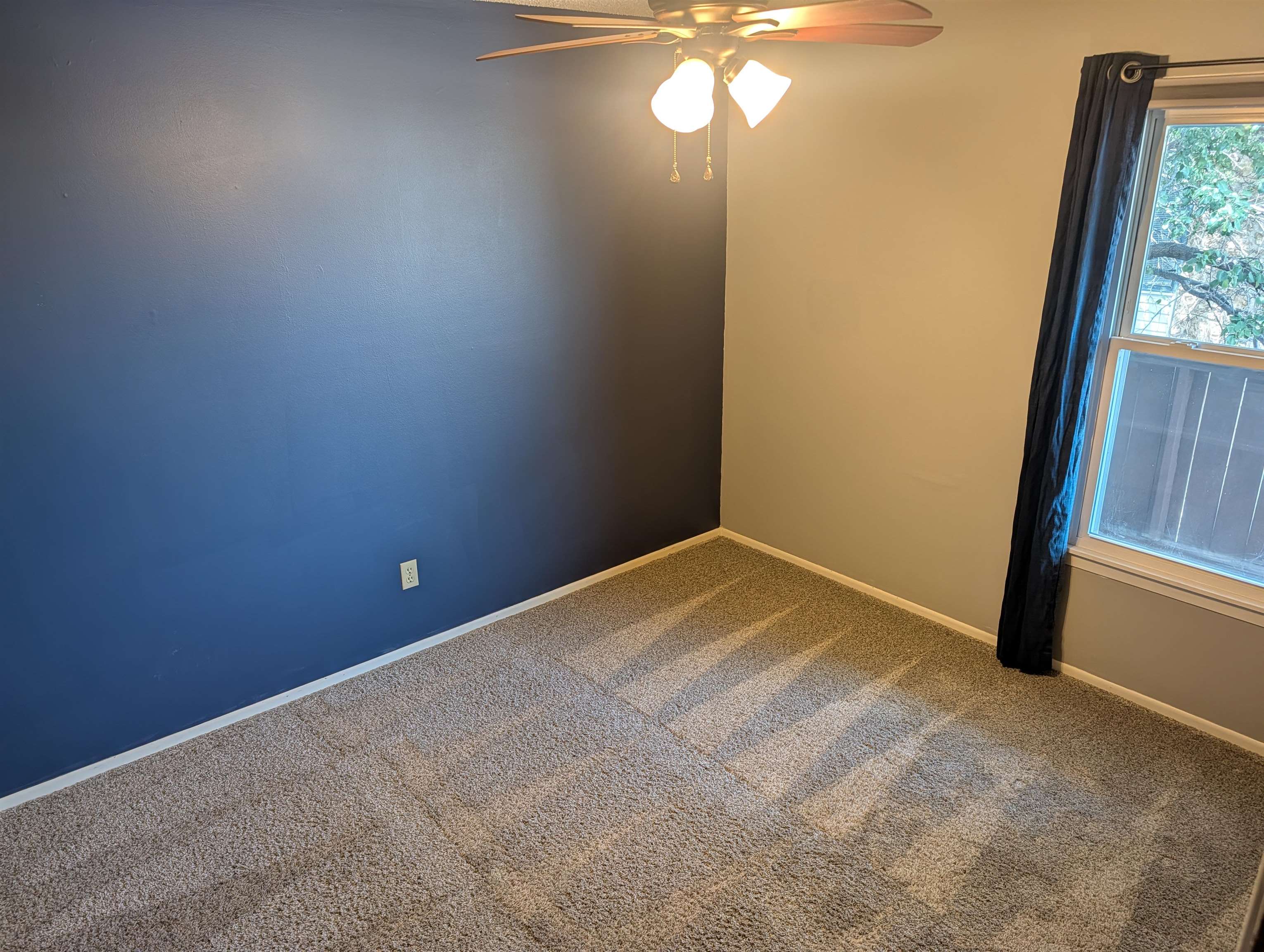 1449 N Smith Ct #3 Property Photo 10