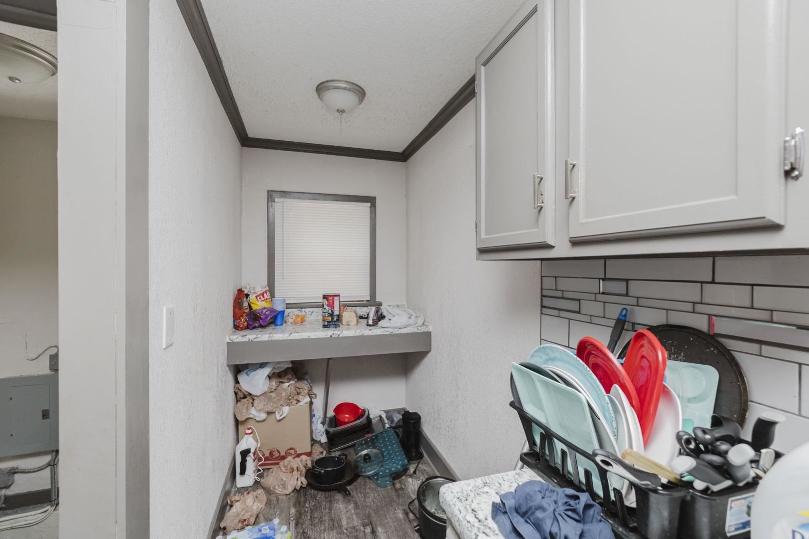 1421 S Hydraulic Property Photo 10