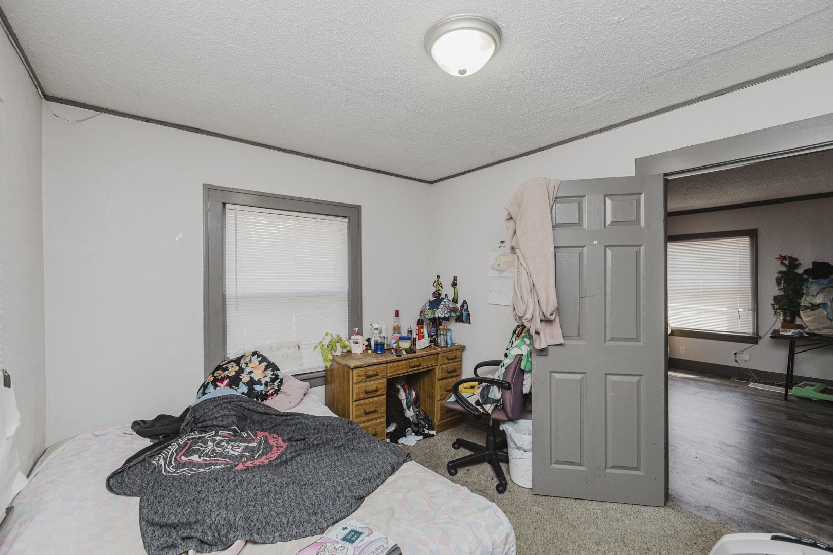 1421 S Hydraulic Property Photo 13