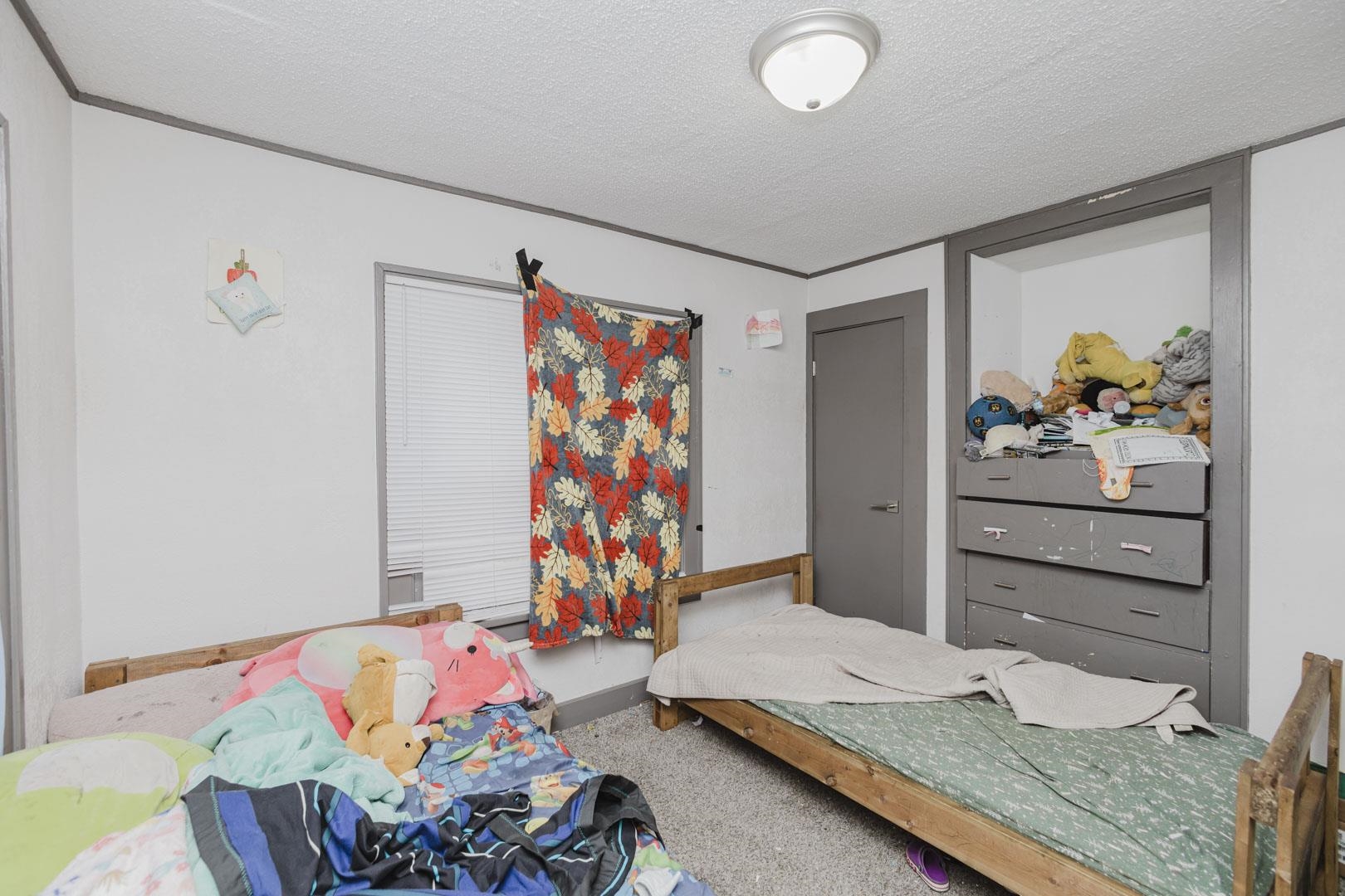 1421 S Hydraulic Property Photo 18