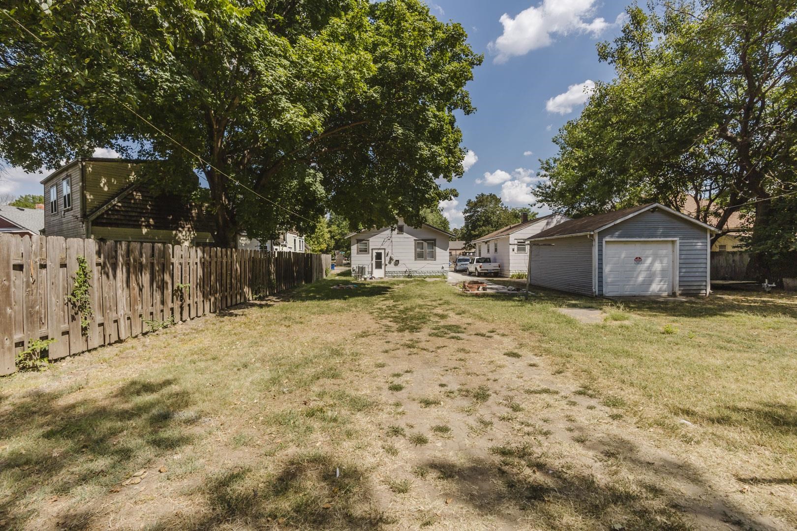 1421 S Hydraulic Property Photo 29