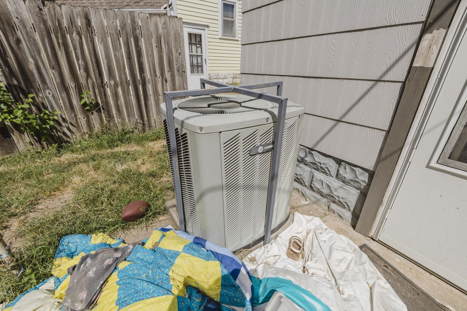 1421 S Hydraulic Property Photo 35