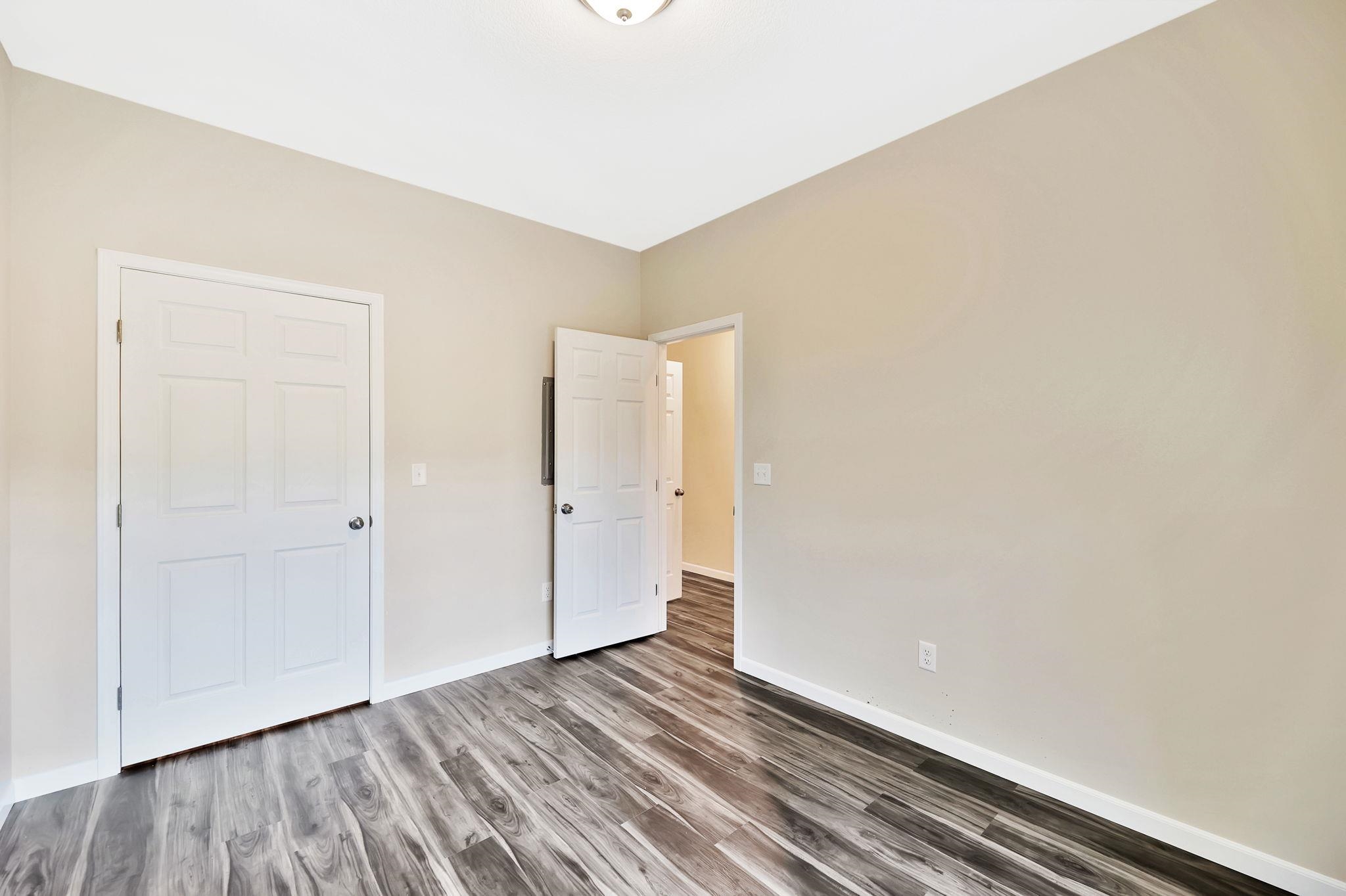 1619 N Fairmount Property Photo 9