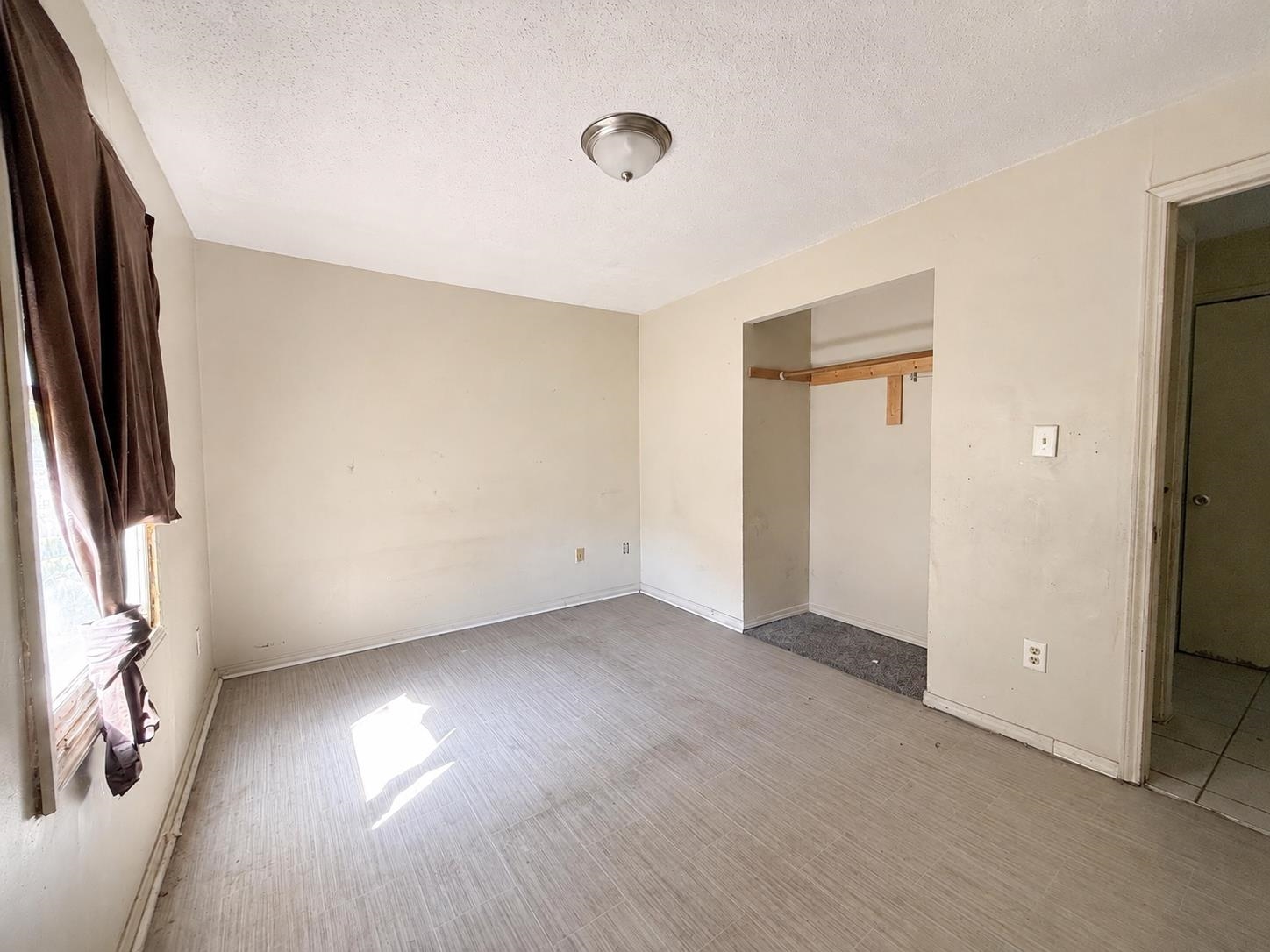 4204-4206 E Wilma St Property Photo 7