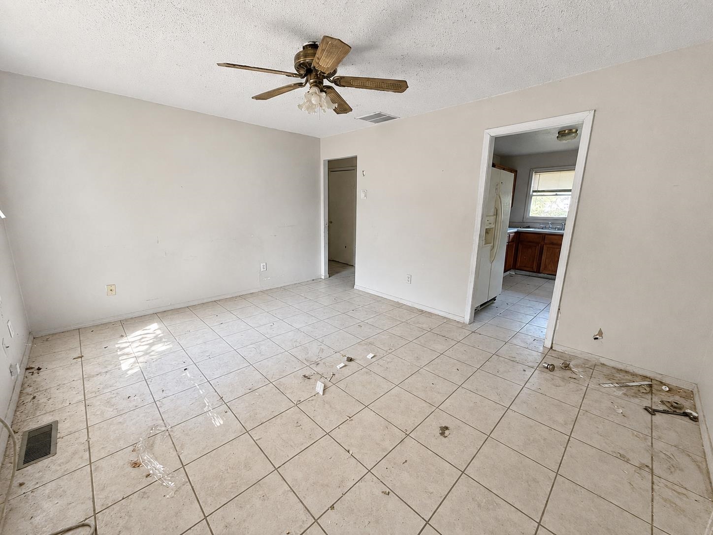 4204-4206 E Wilma St Property Photo 9