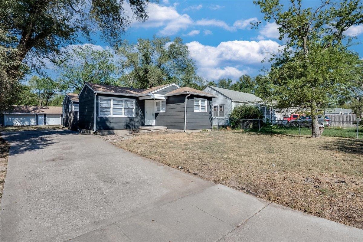 515 N Flora Property Photo 1
