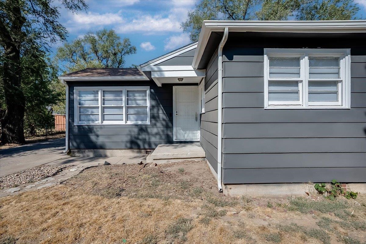 515 N Flora Property Photo 3