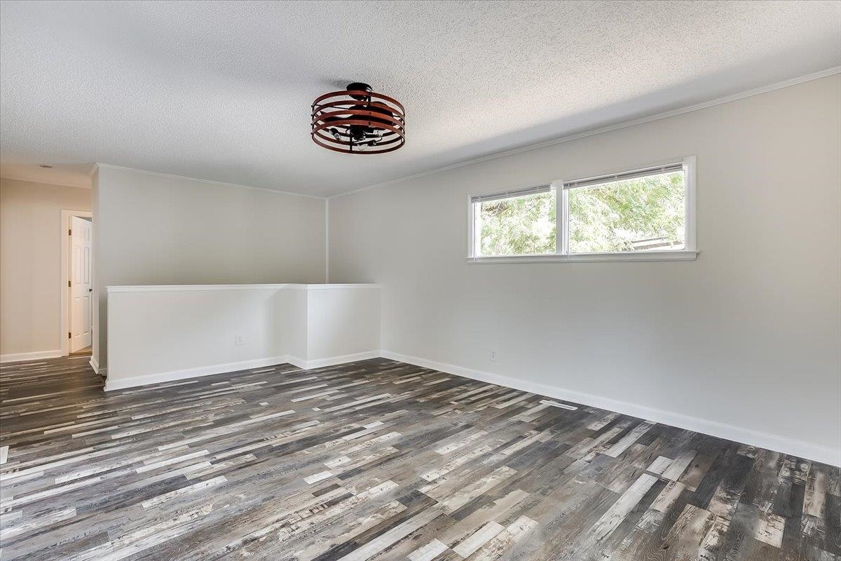 515 N Flora Property Photo 4