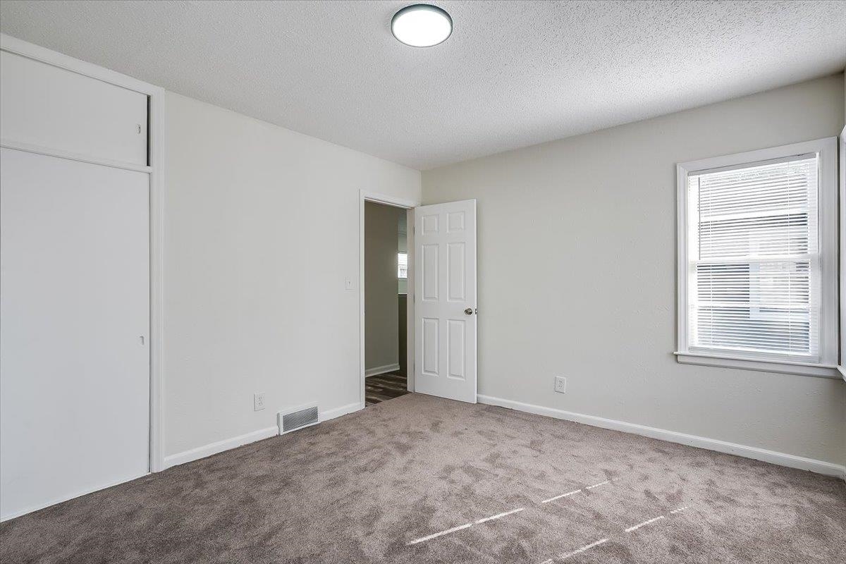 515 N Flora Property Photo 14