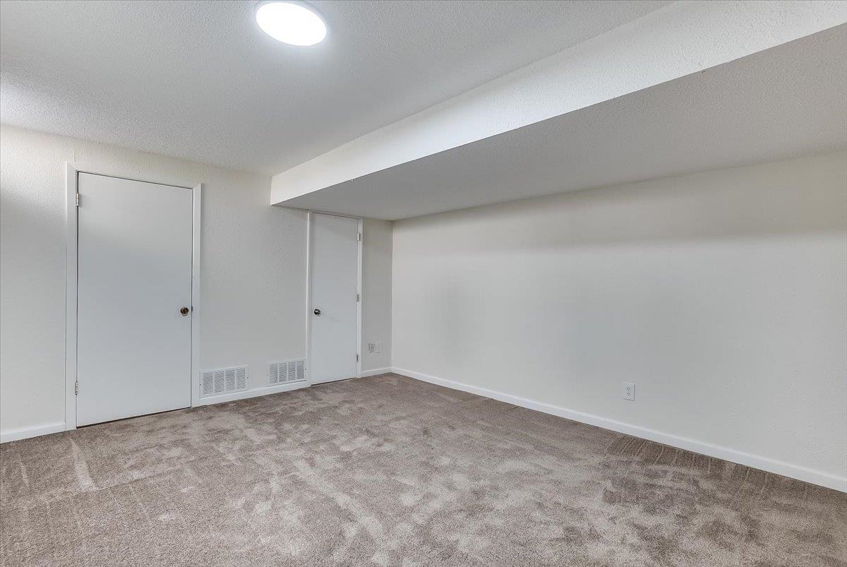 515 N Flora Property Photo 21