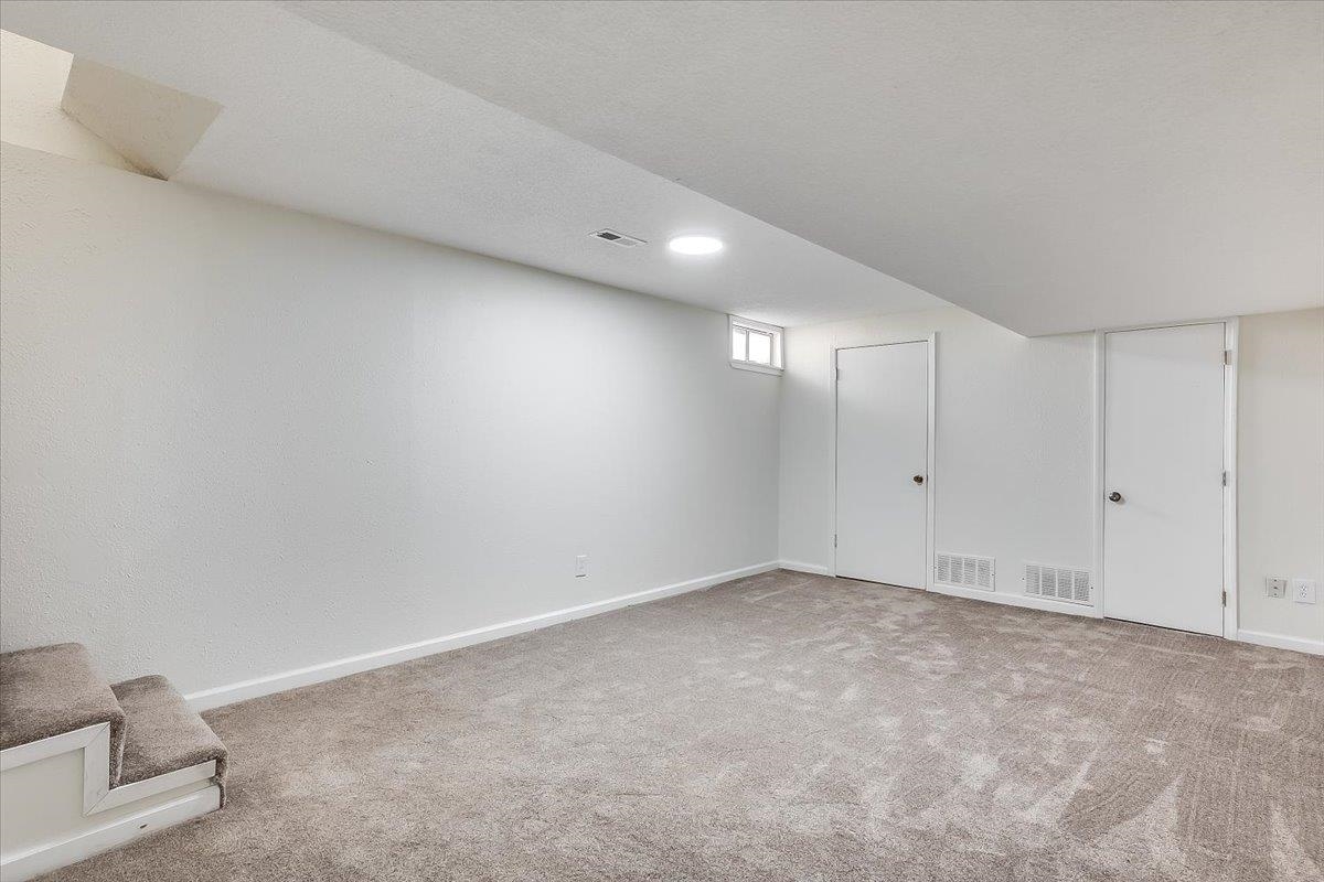 515 N Flora Property Photo 24