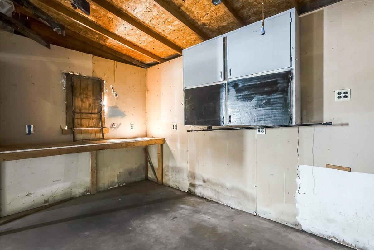 515 N Flora Property Photo 31