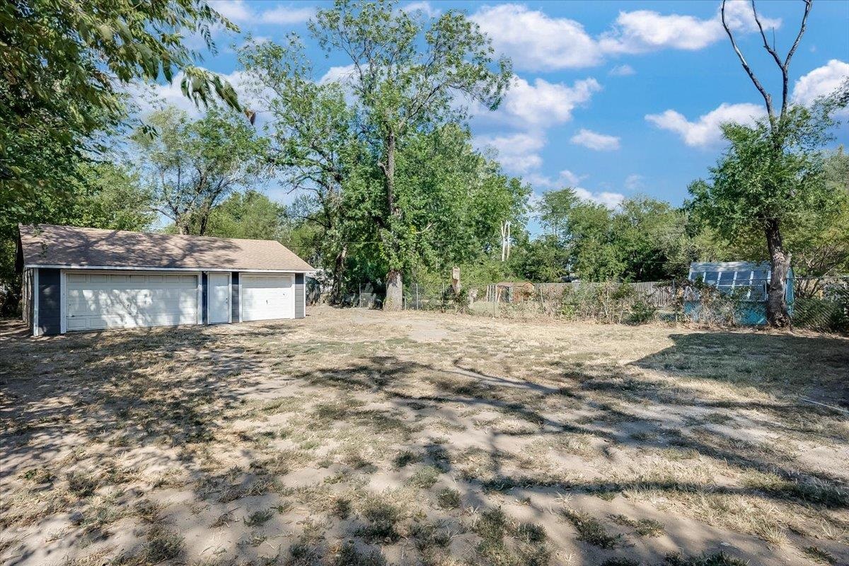 515 N Flora Property Photo 33
