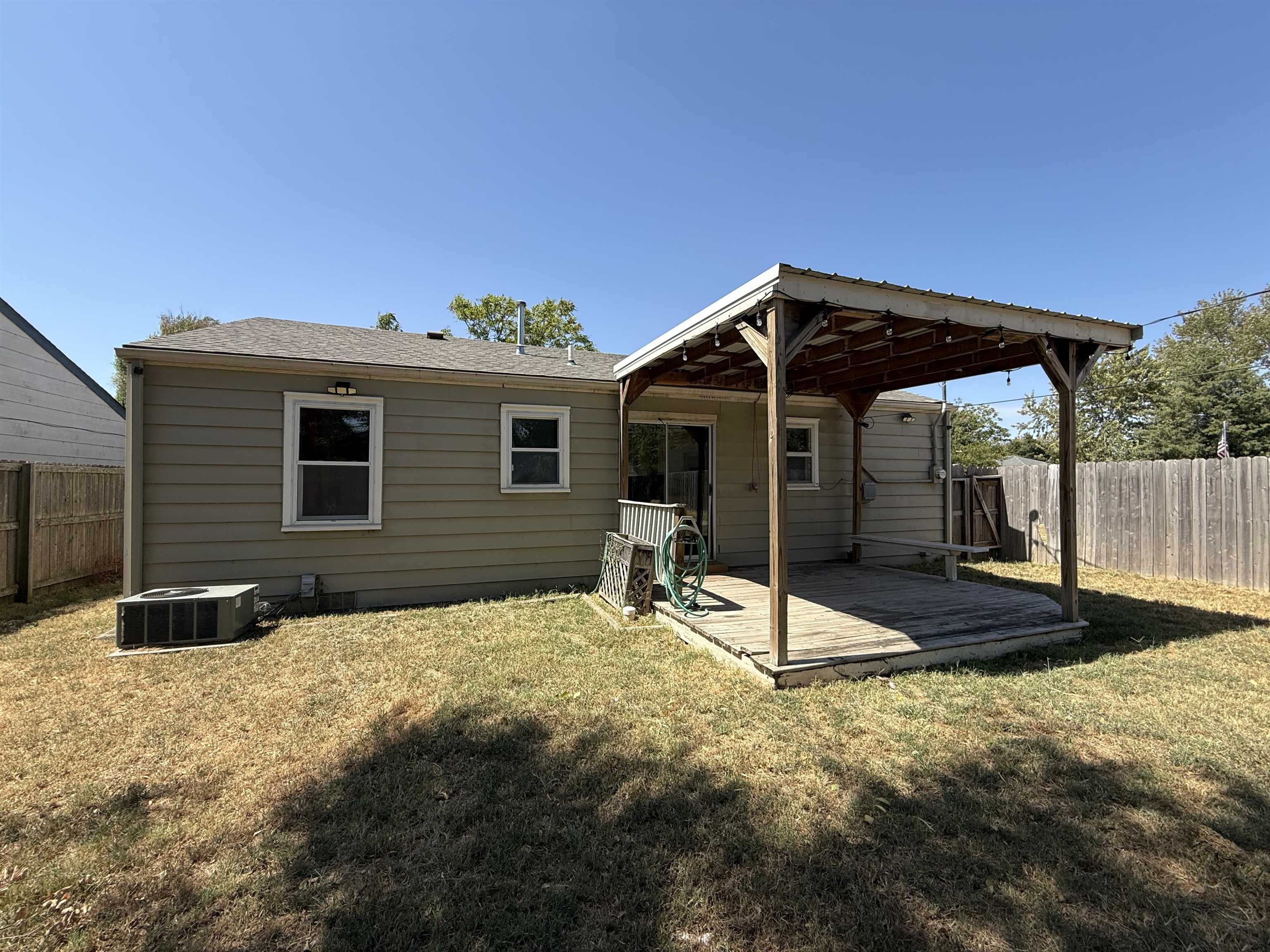 1730 S Dodge Ave Property Photo 19