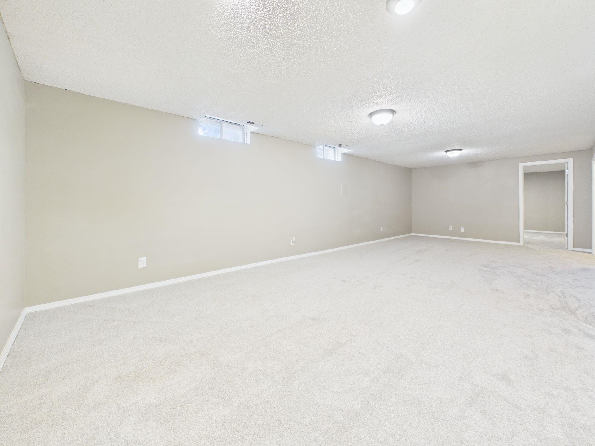 1630 Pin Oak Ct Property Photo 15
