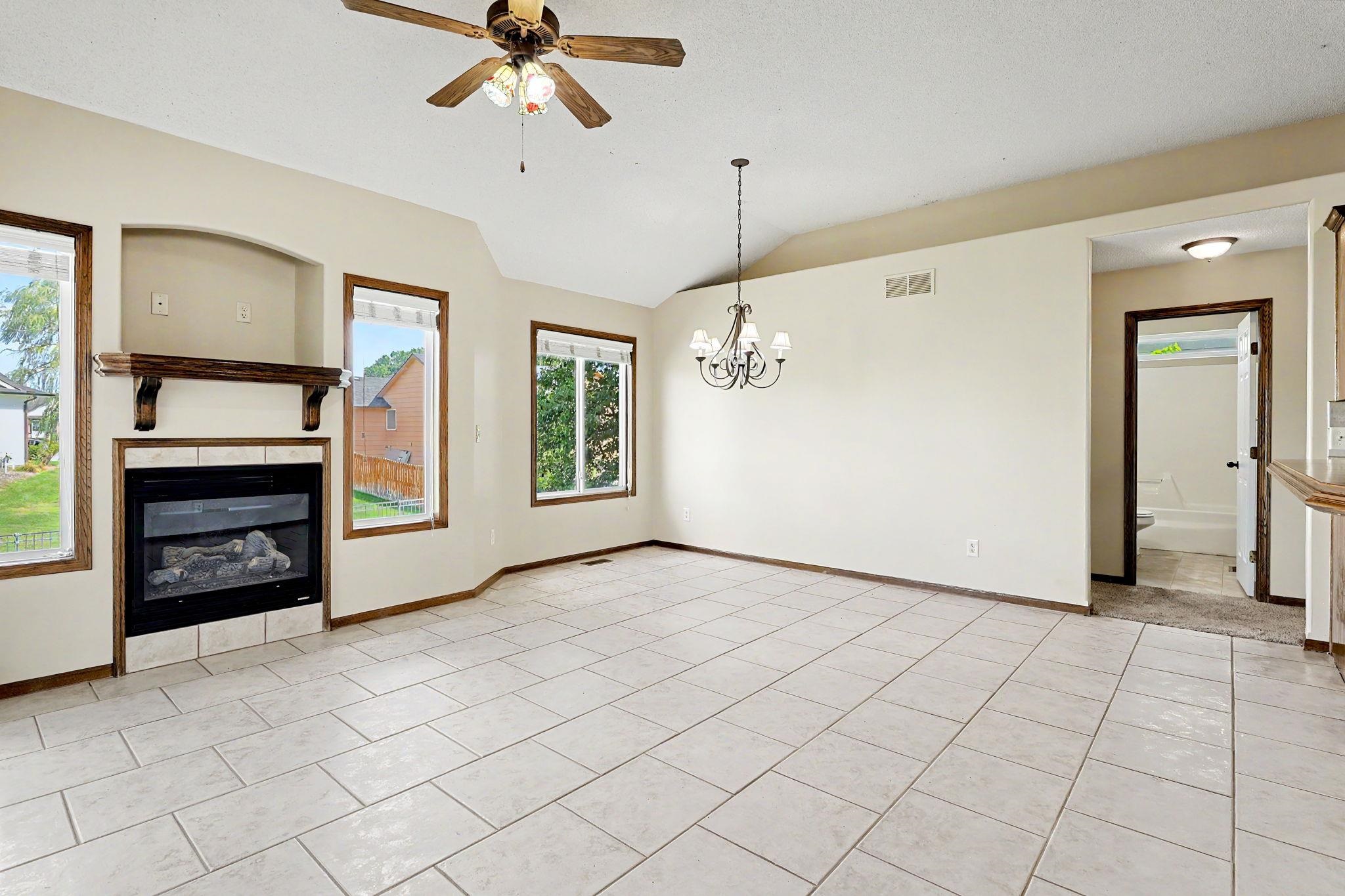 3412 N Ridge Port Property Photo 12