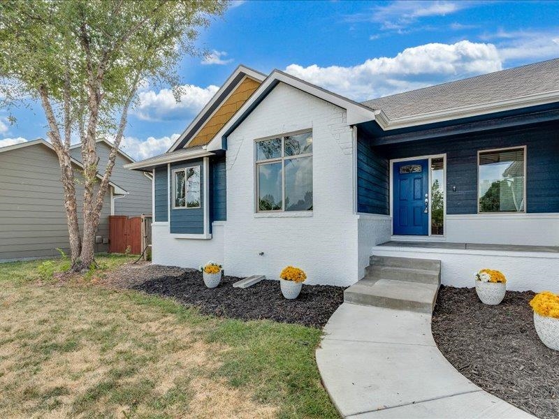 12705 E Woodspring Property Photo 4