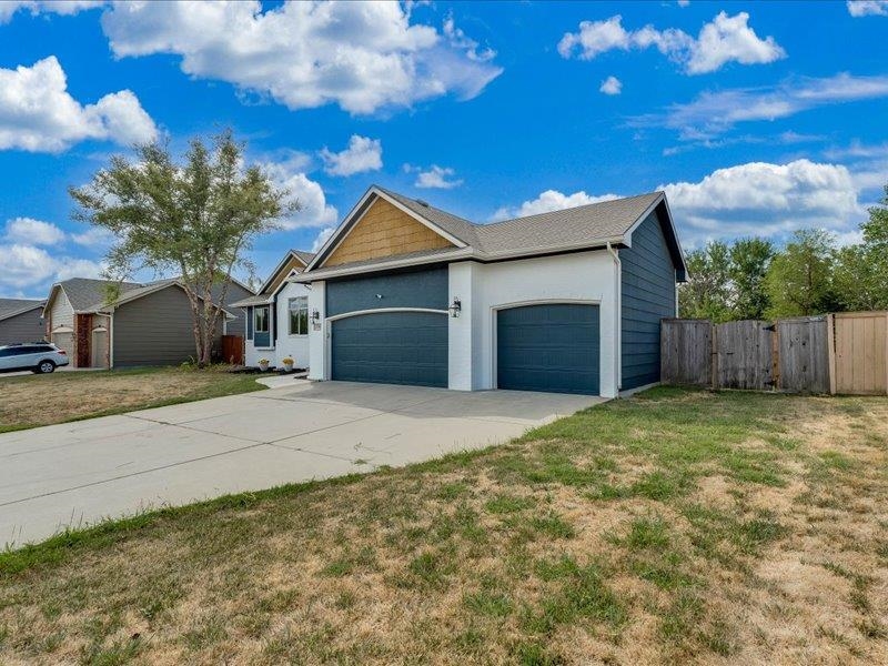 12705 E Woodspring Property Photo 6