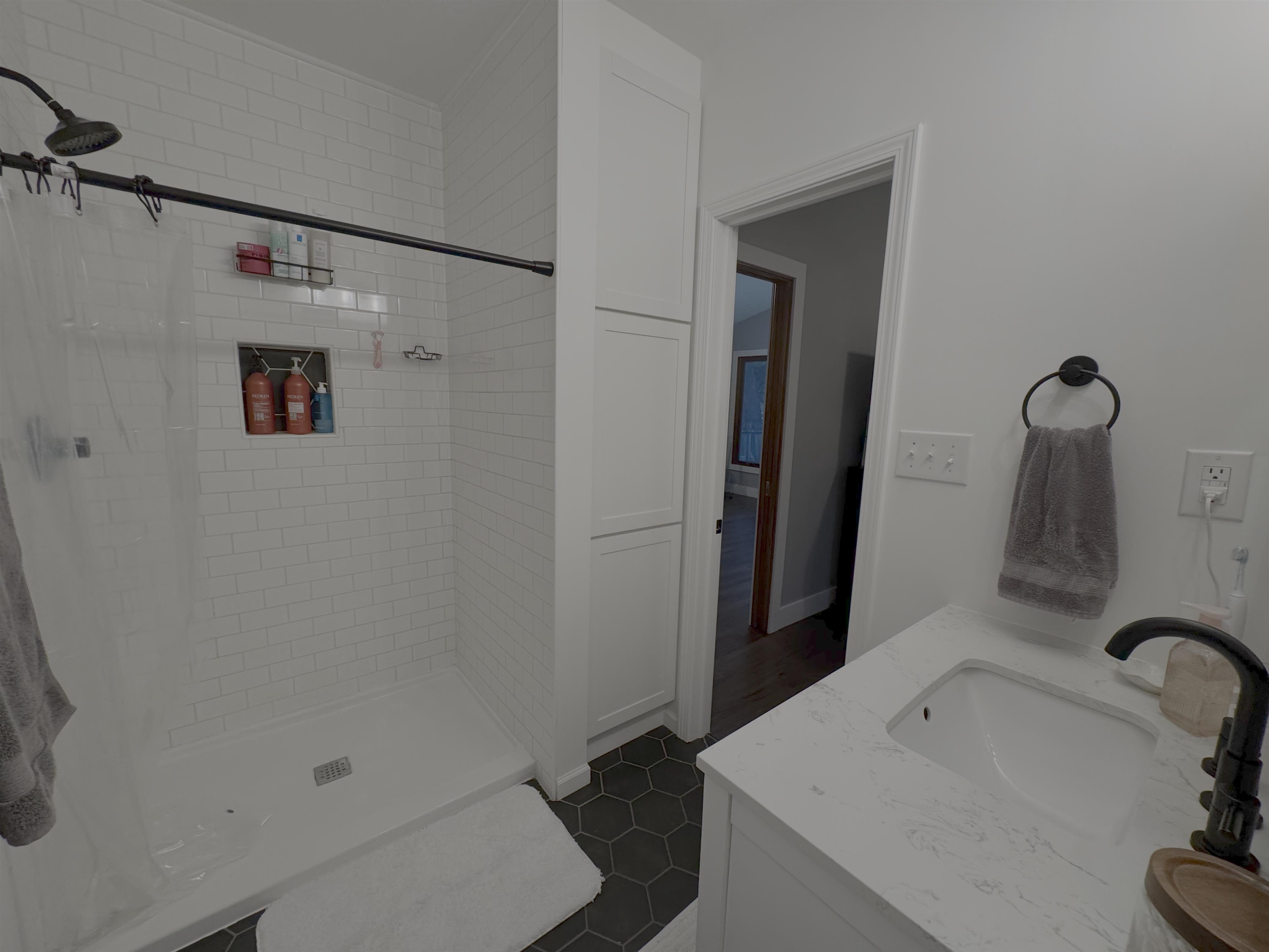 630 N Parkwood Ln Property Photo 17