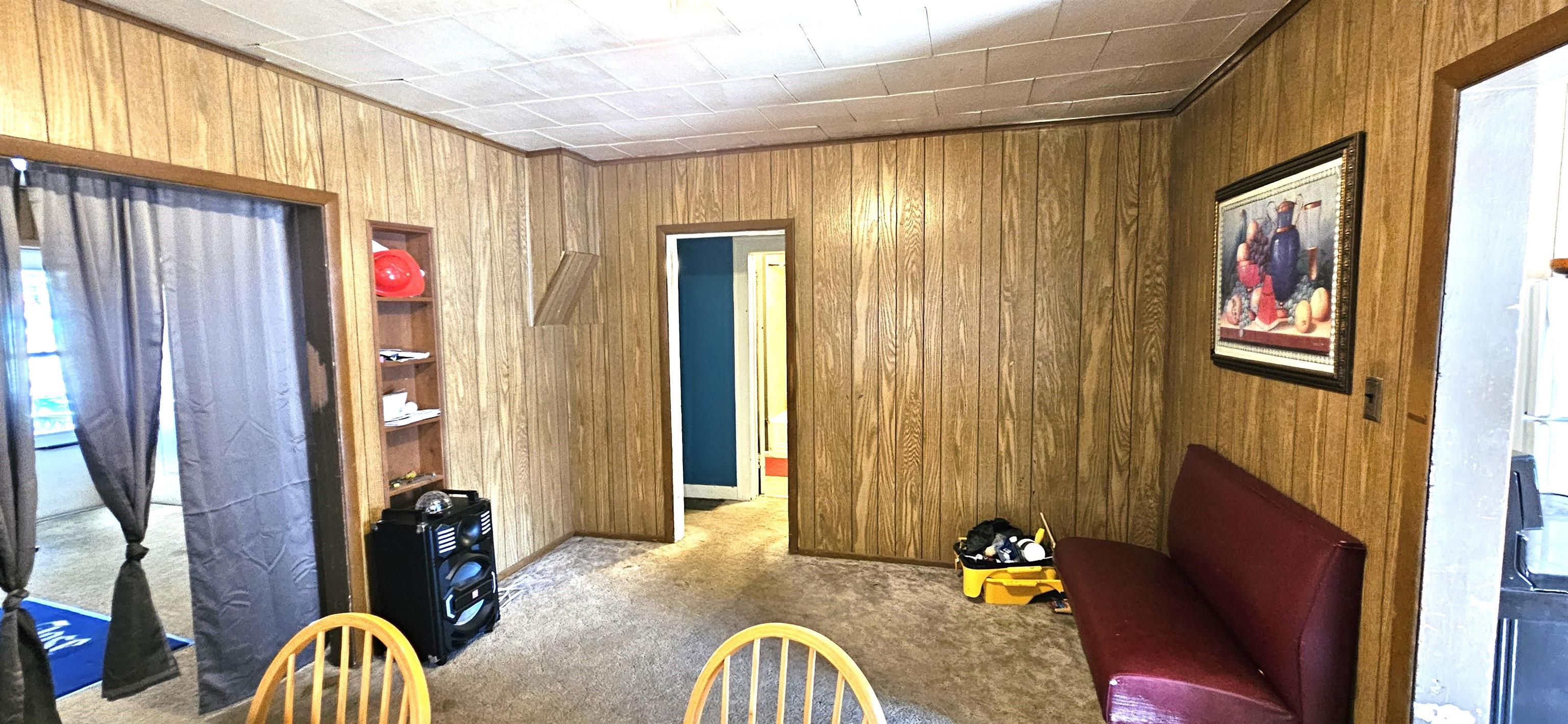 1320 N Summit St Property Photo 6