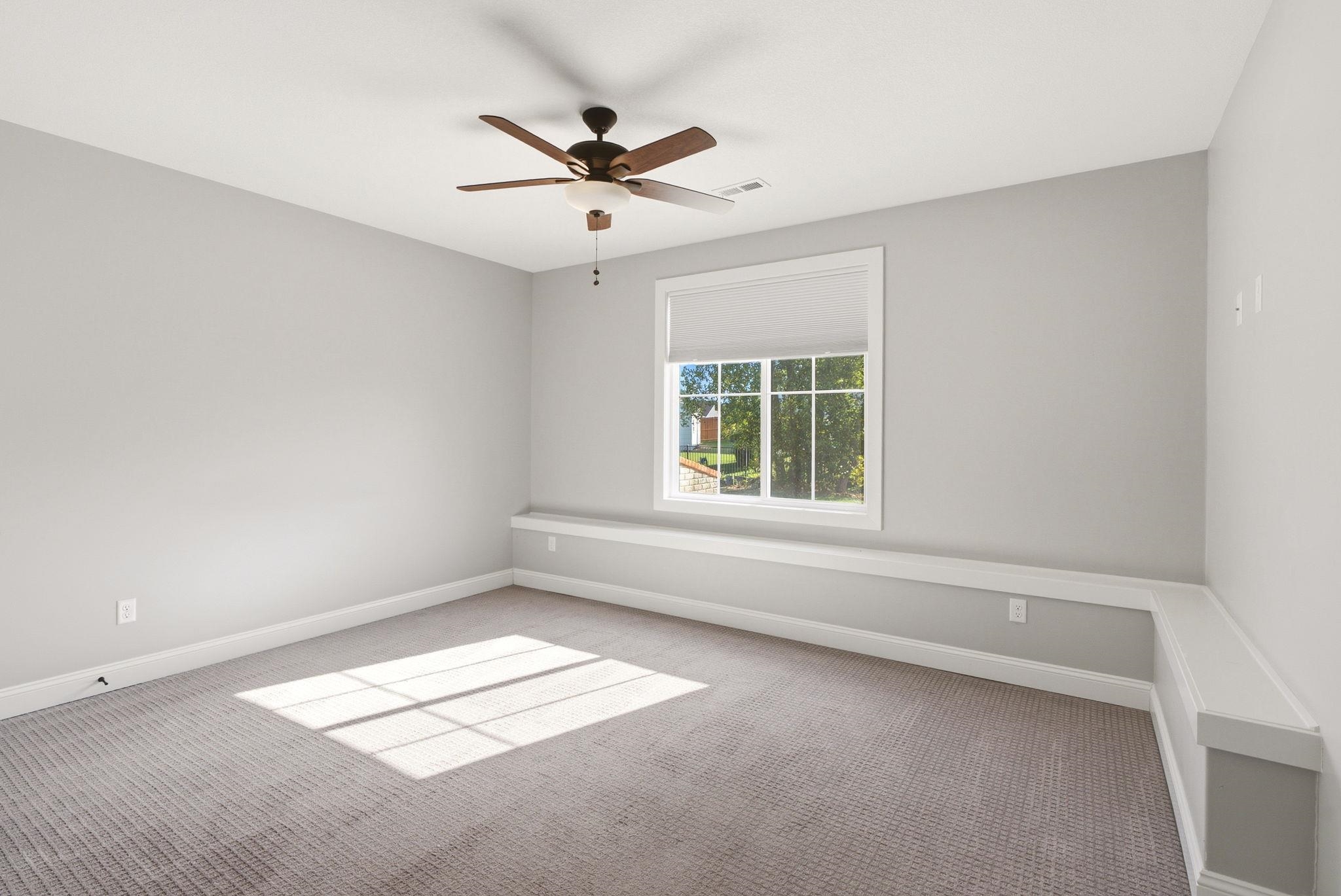 1502 N Shadow Rock Dr Property Photo 26