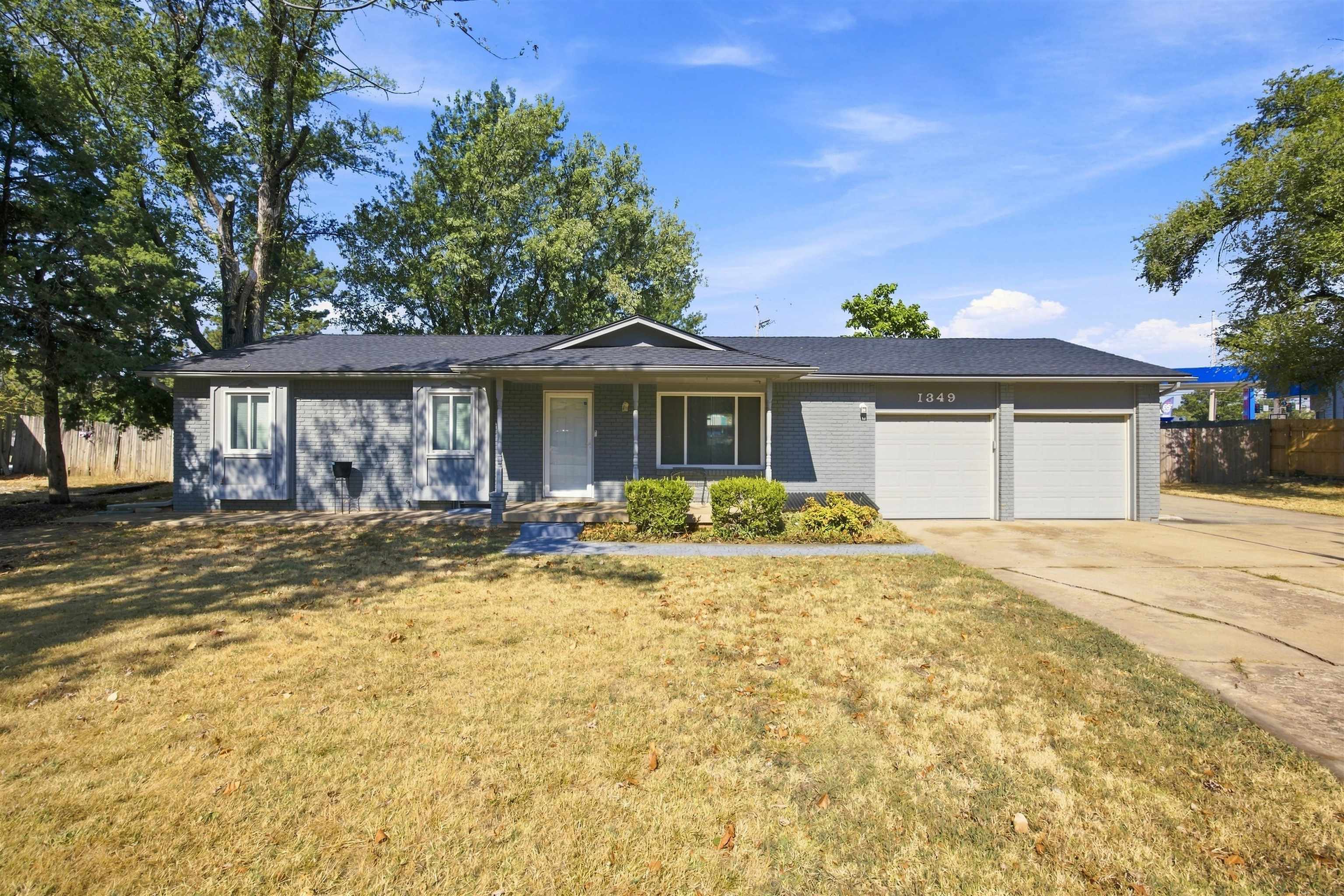 1349 N Summitlawn St Property Photo 1