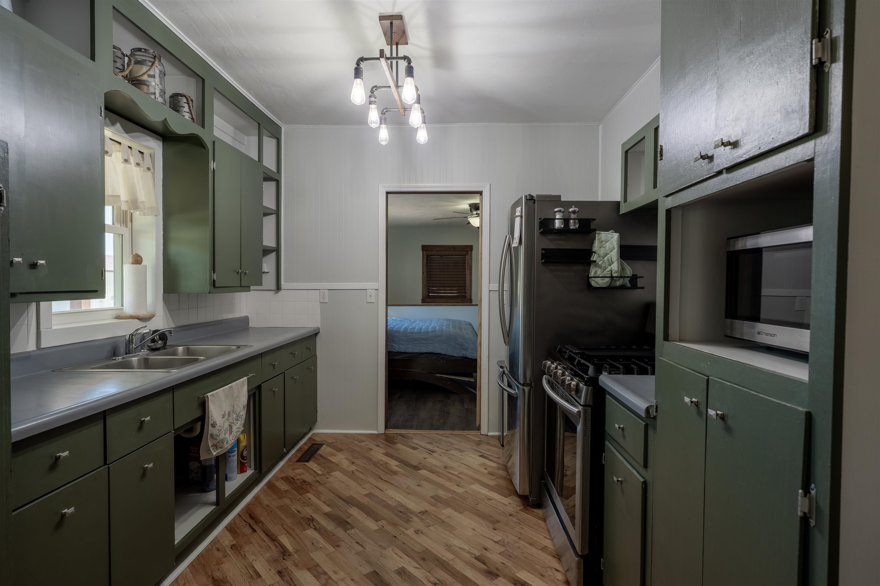 1776 Ivy Rd Property Photo 10
