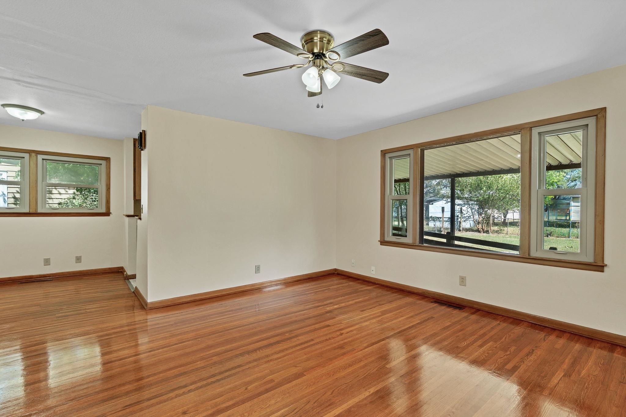 3414 S Hiram Ave Property Photo 7