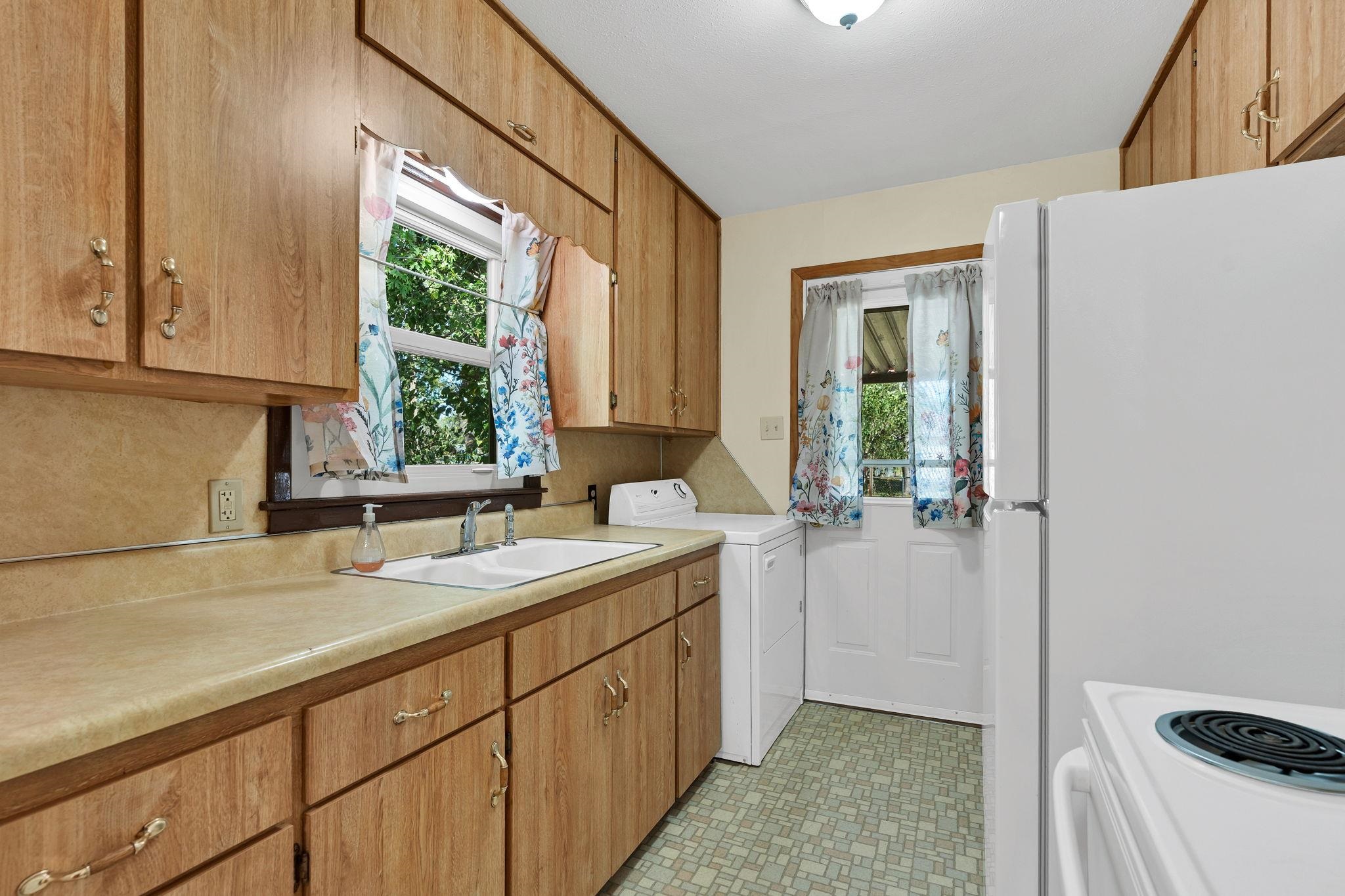 3414 S Hiram Ave Property Photo 14