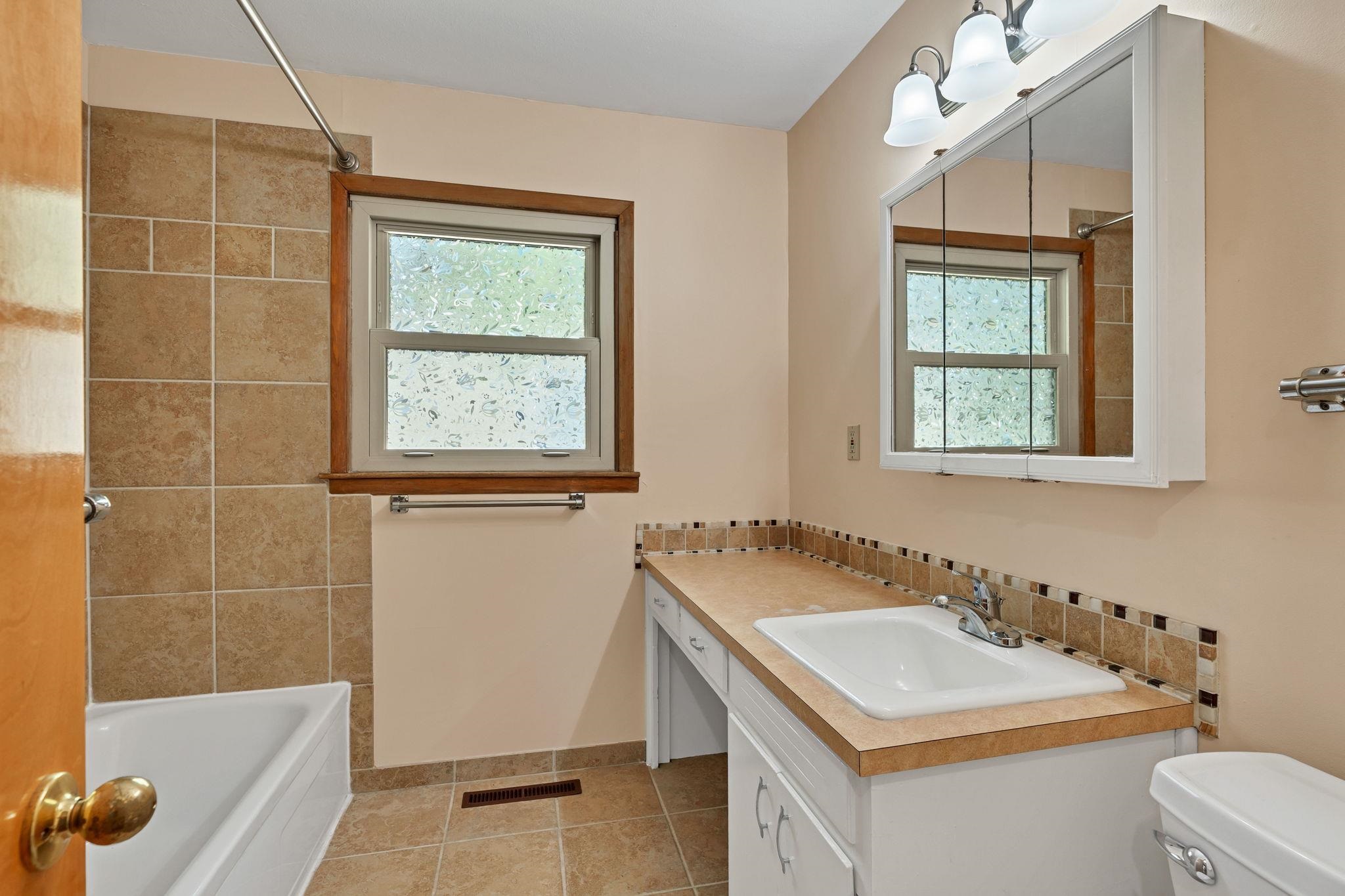 3414 S Hiram Ave Property Photo 15