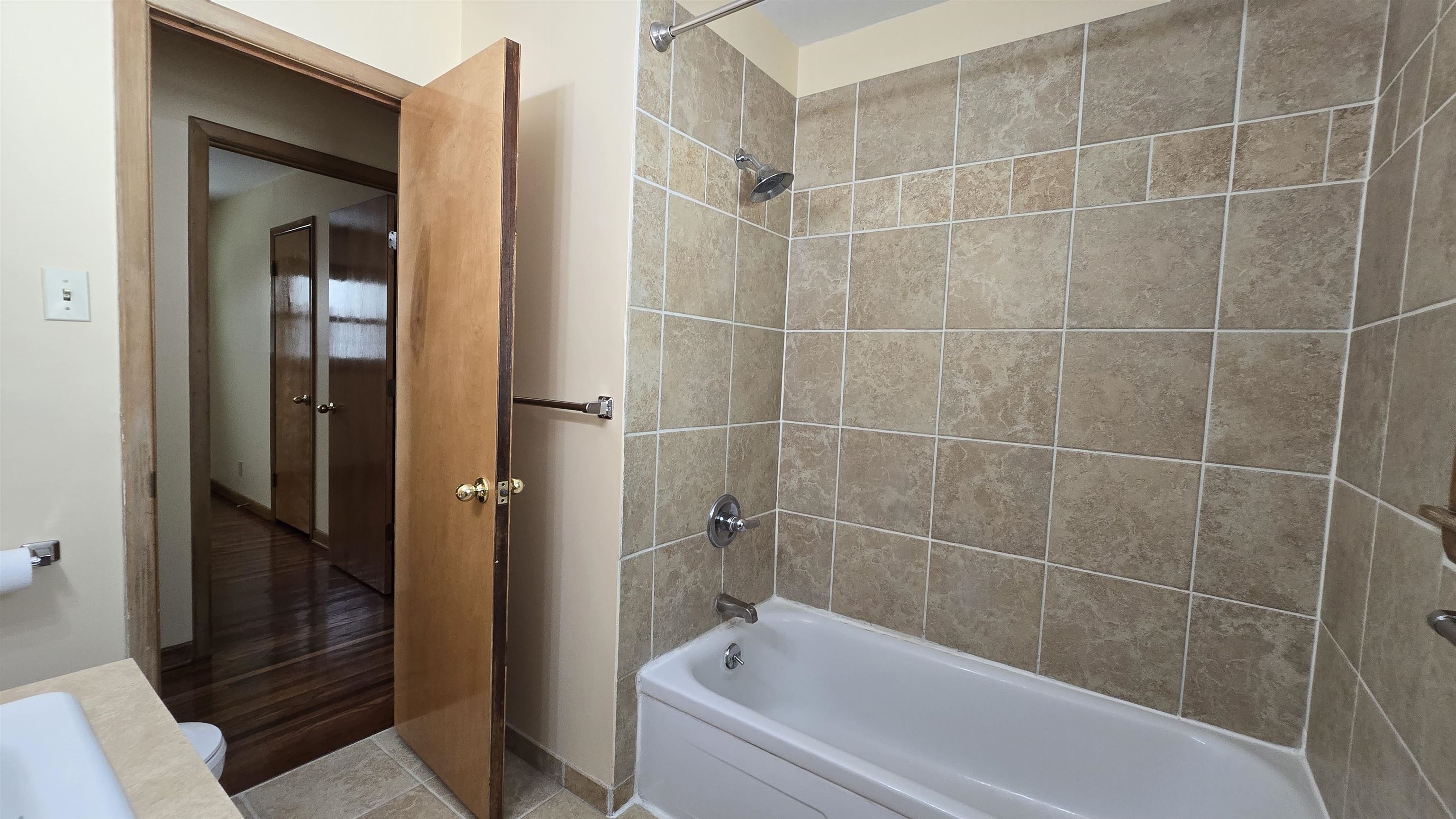 3414 S Hiram Ave Property Photo 16