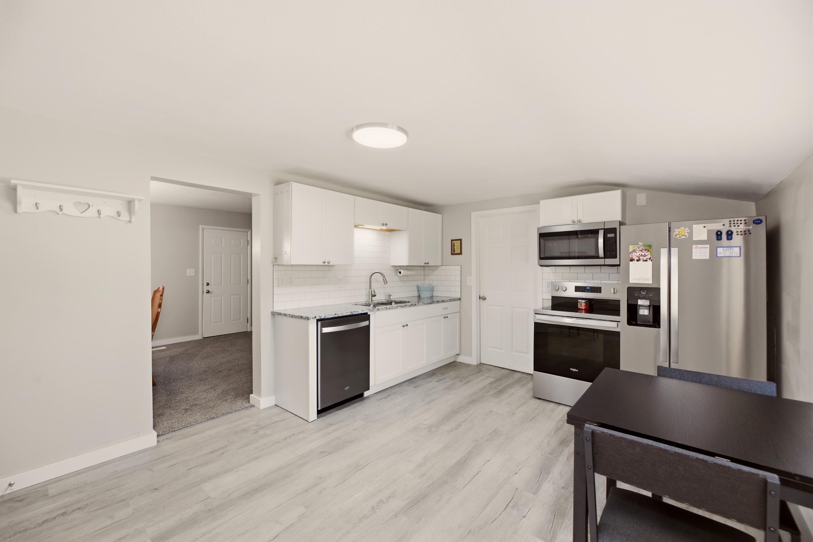 402 E Market Property Photo 16
