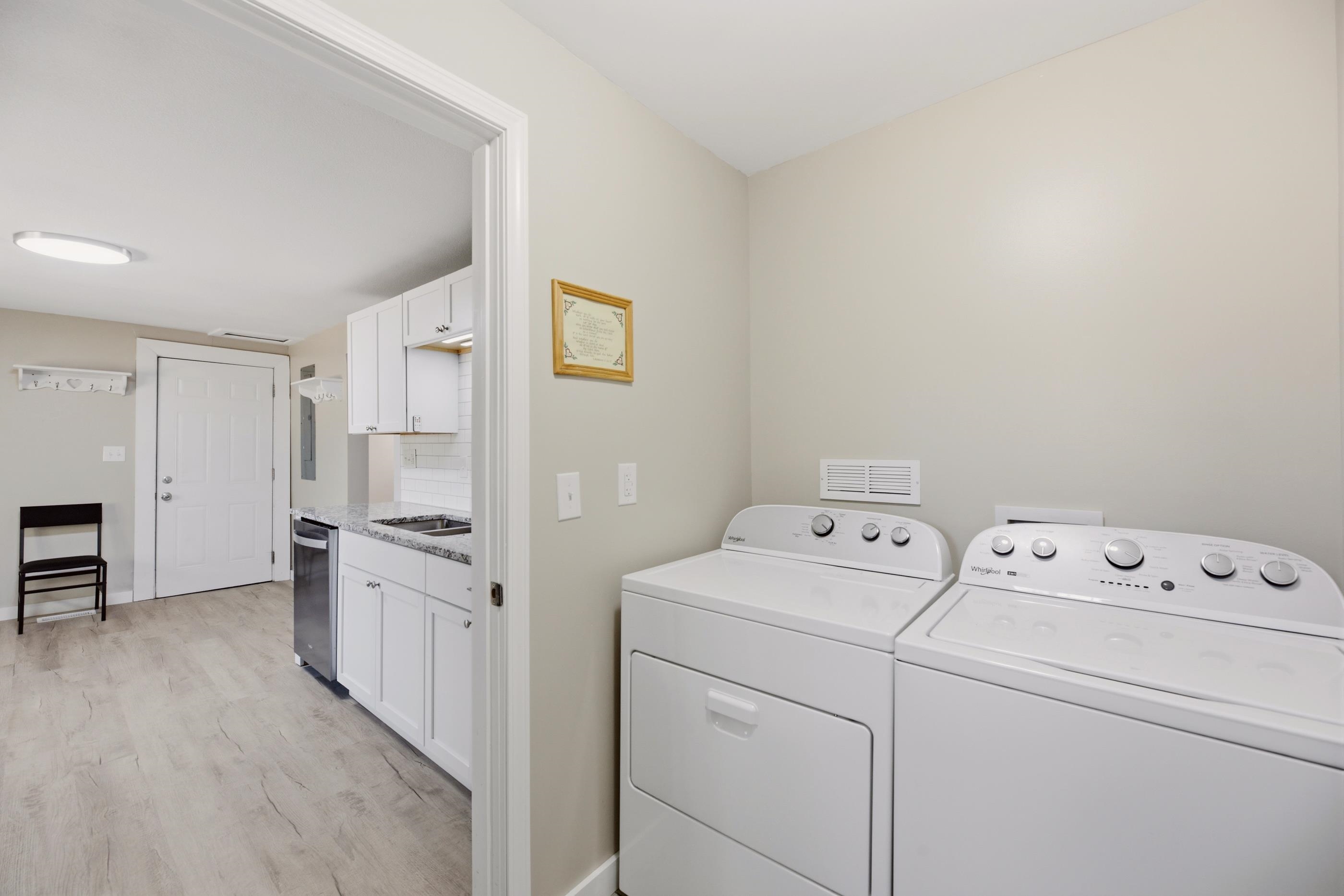 402 E Market Property Photo 22