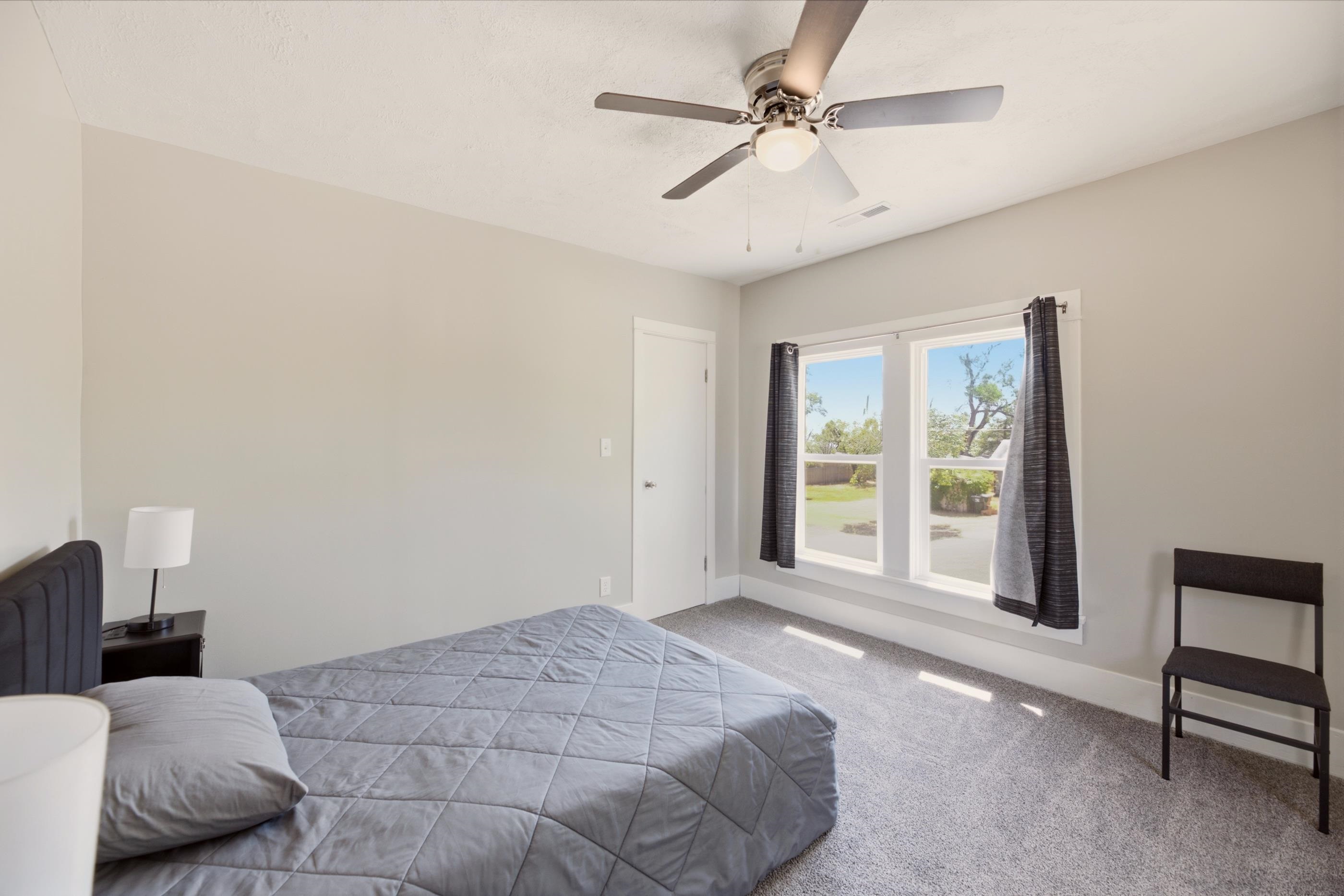 402 E Market Property Photo 30
