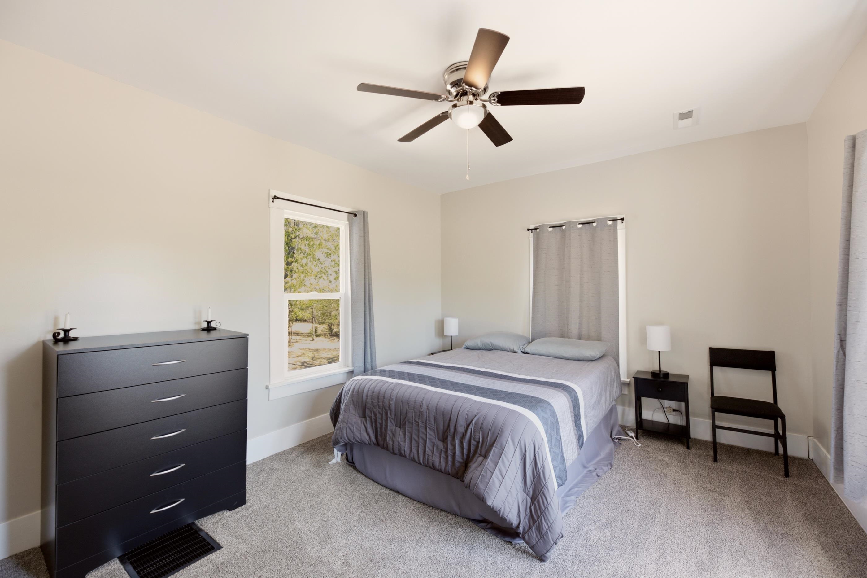 402 E Market Property Photo 32